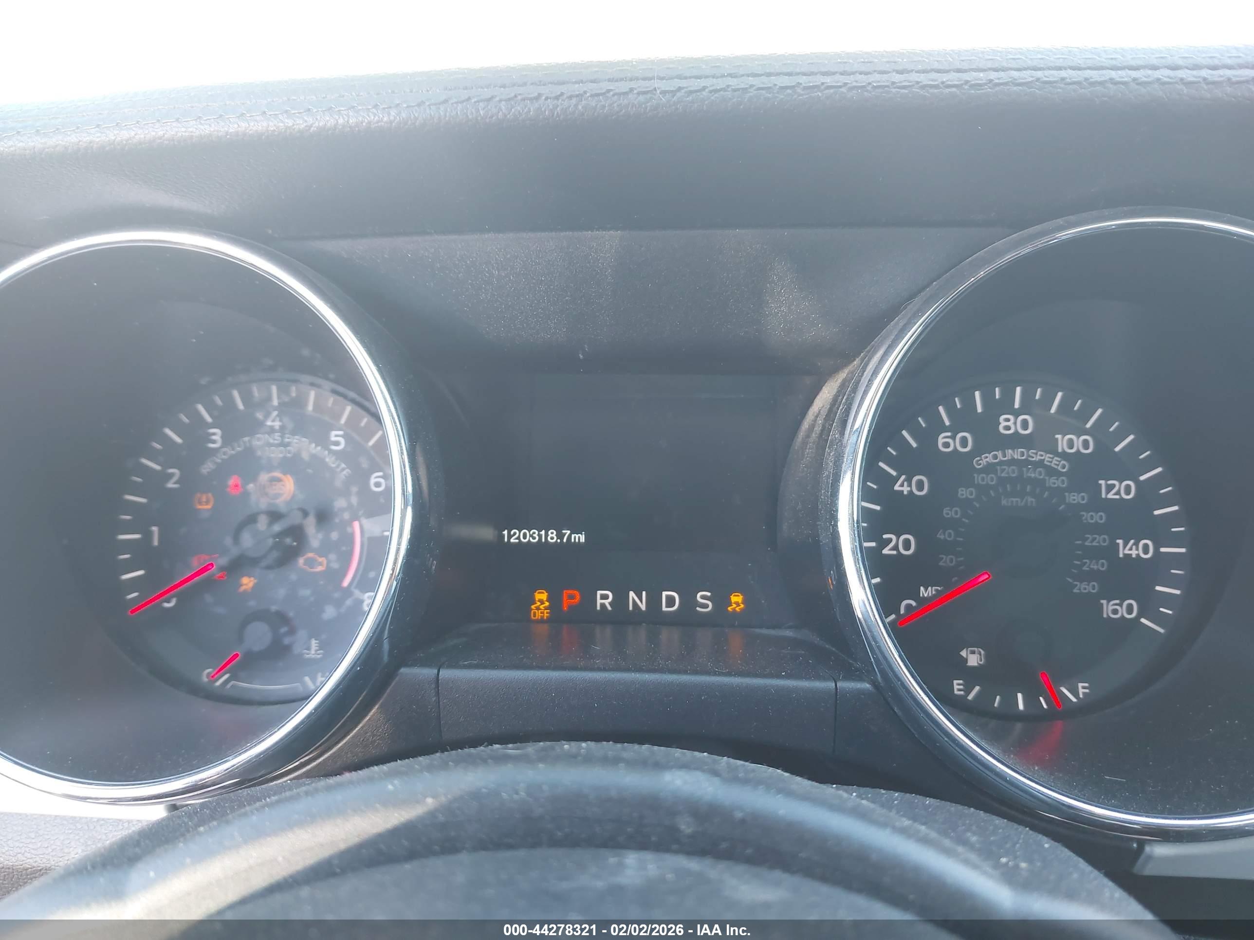 FORD MUSTANG image 7