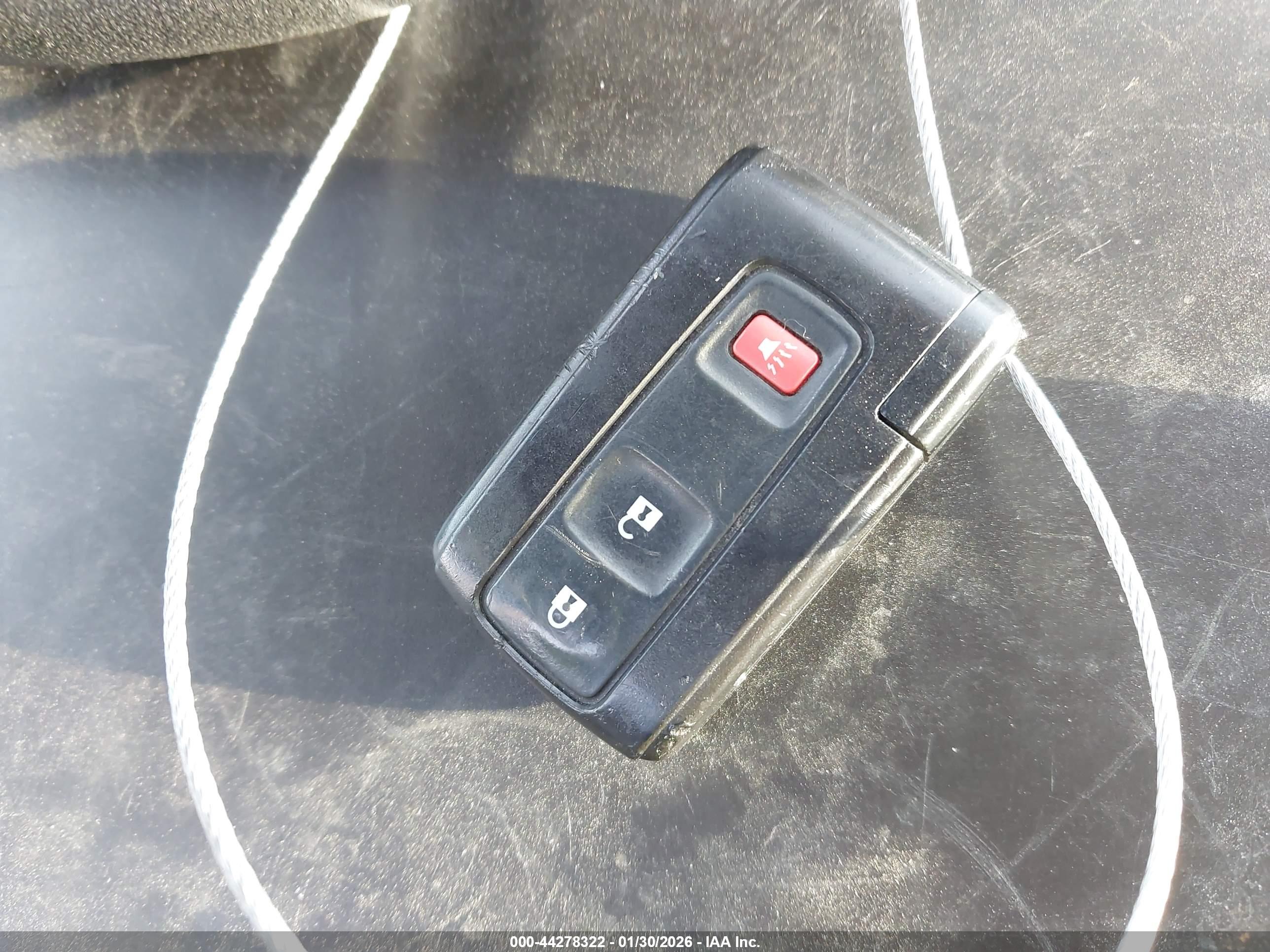 TOYOTA PRIUS image 11