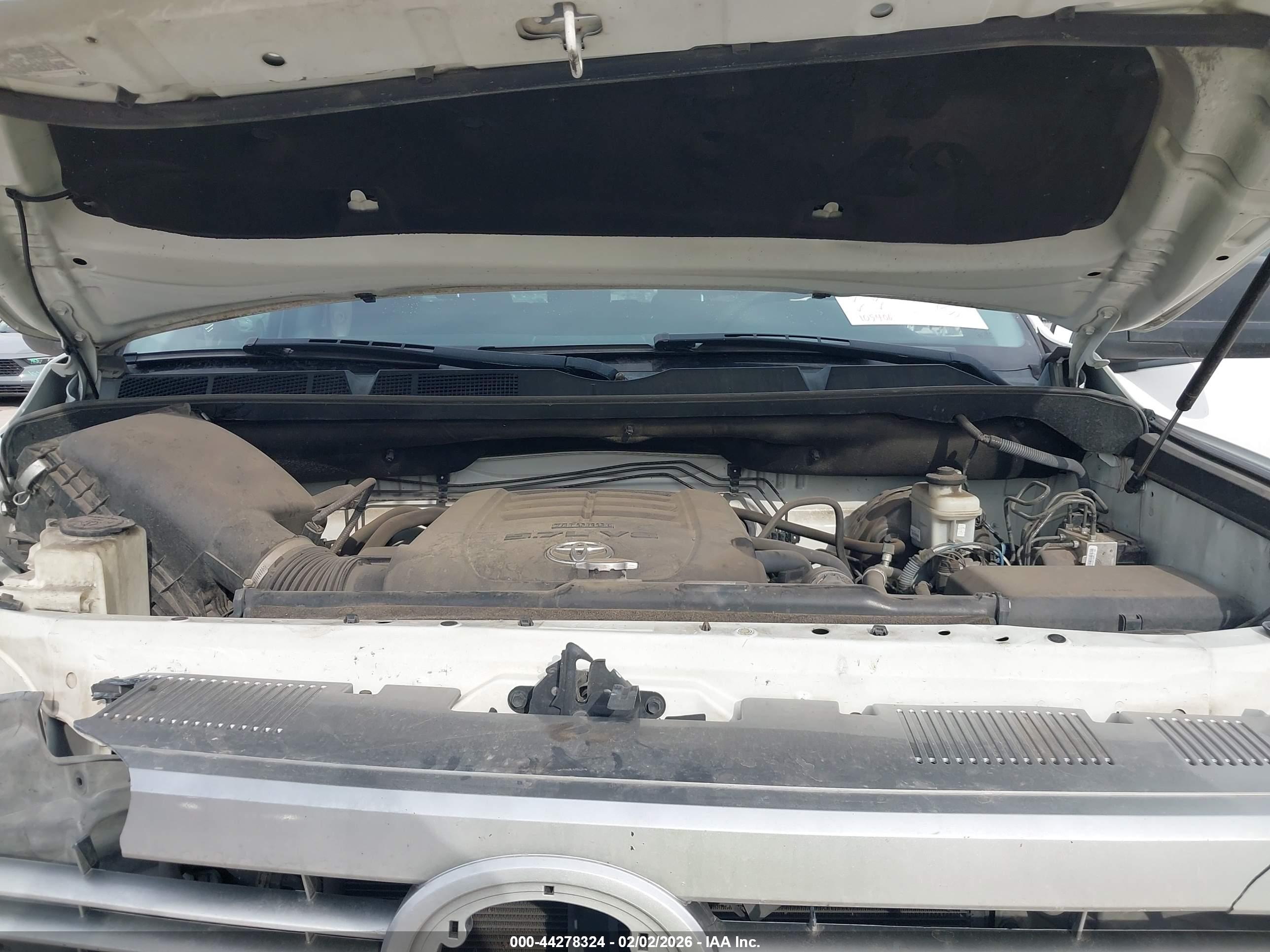 TOYOTA TUNDRA image 10