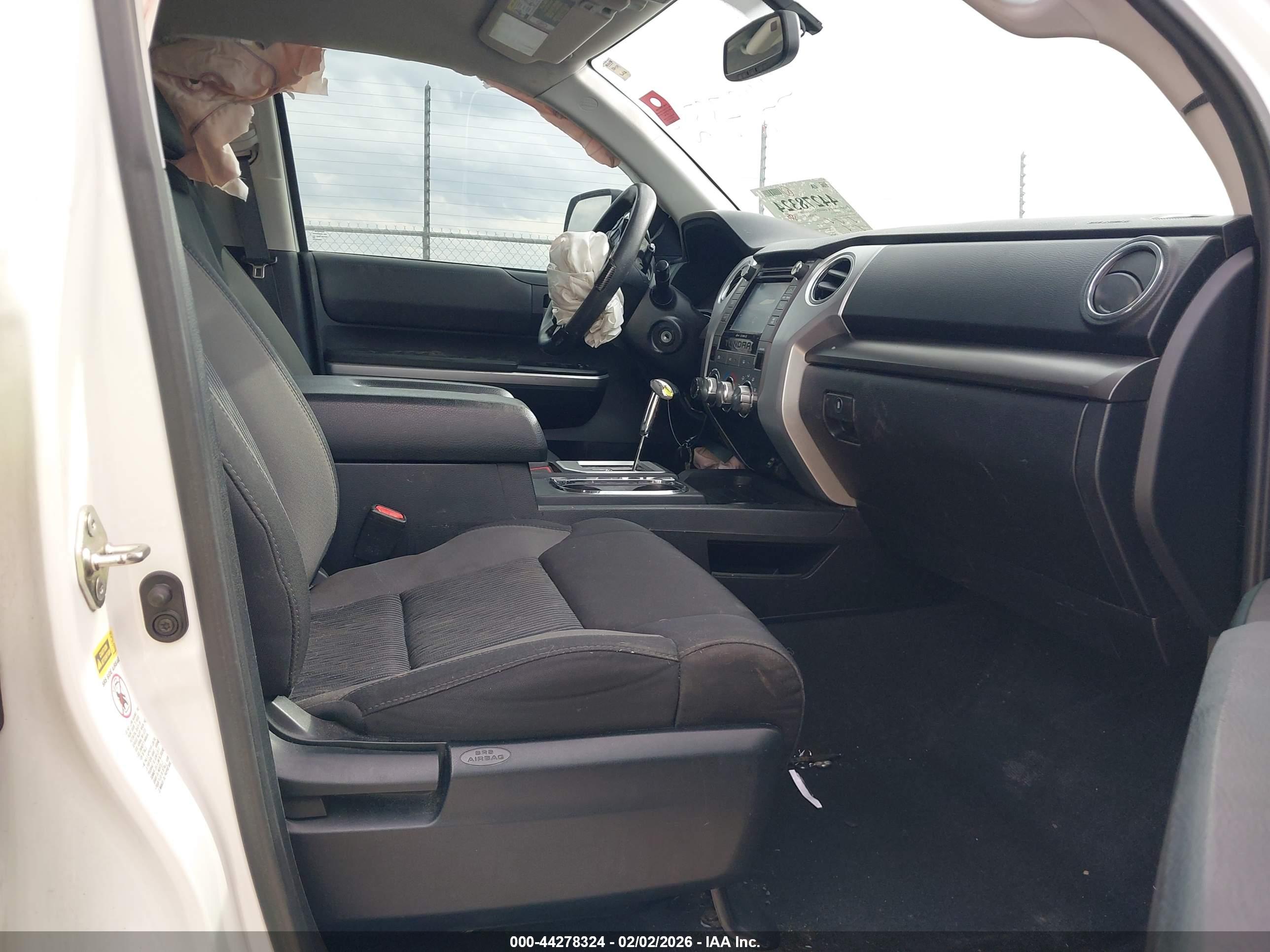 TOYOTA TUNDRA image 5