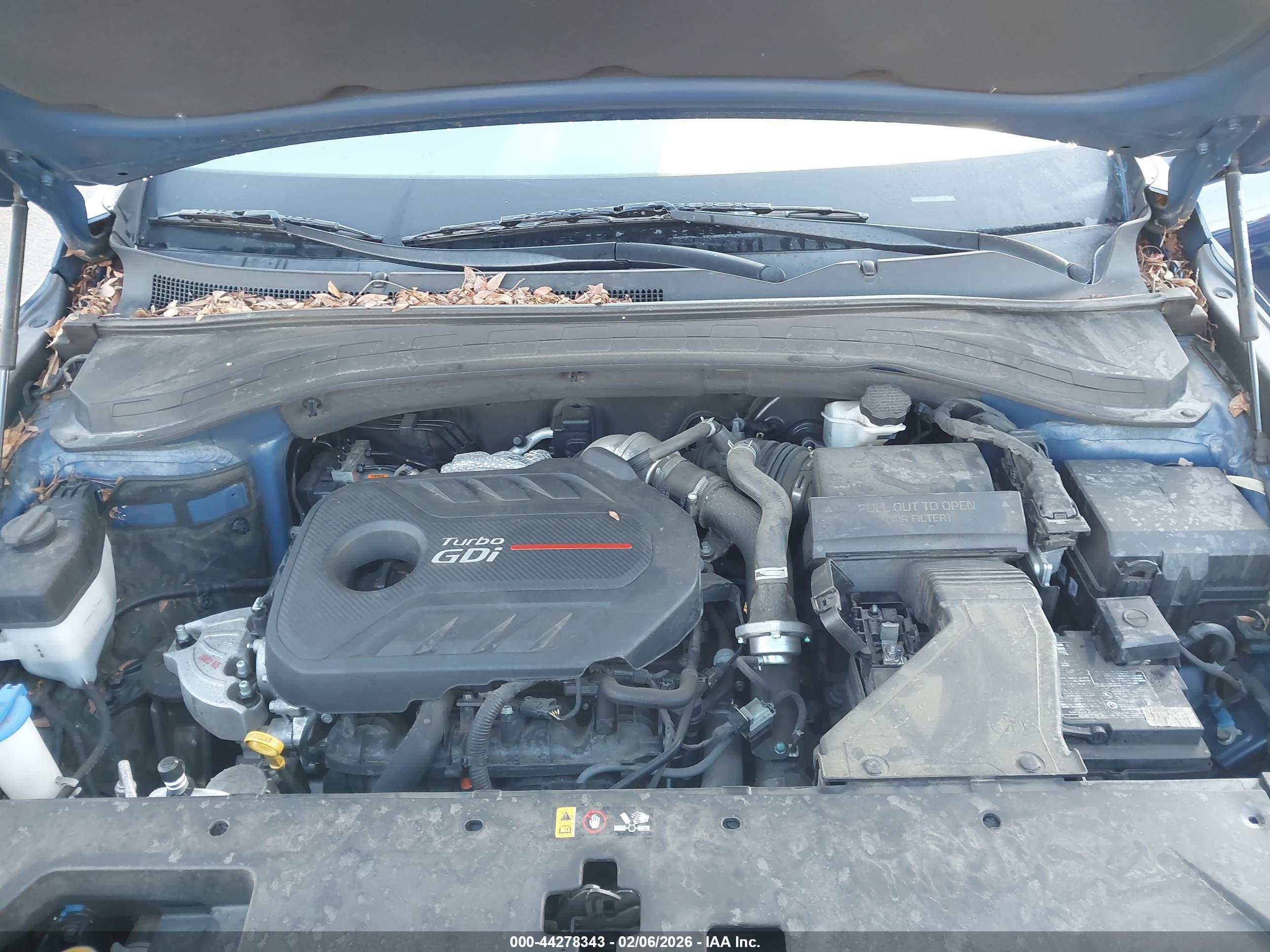 HYUNDAI SANTA image 10