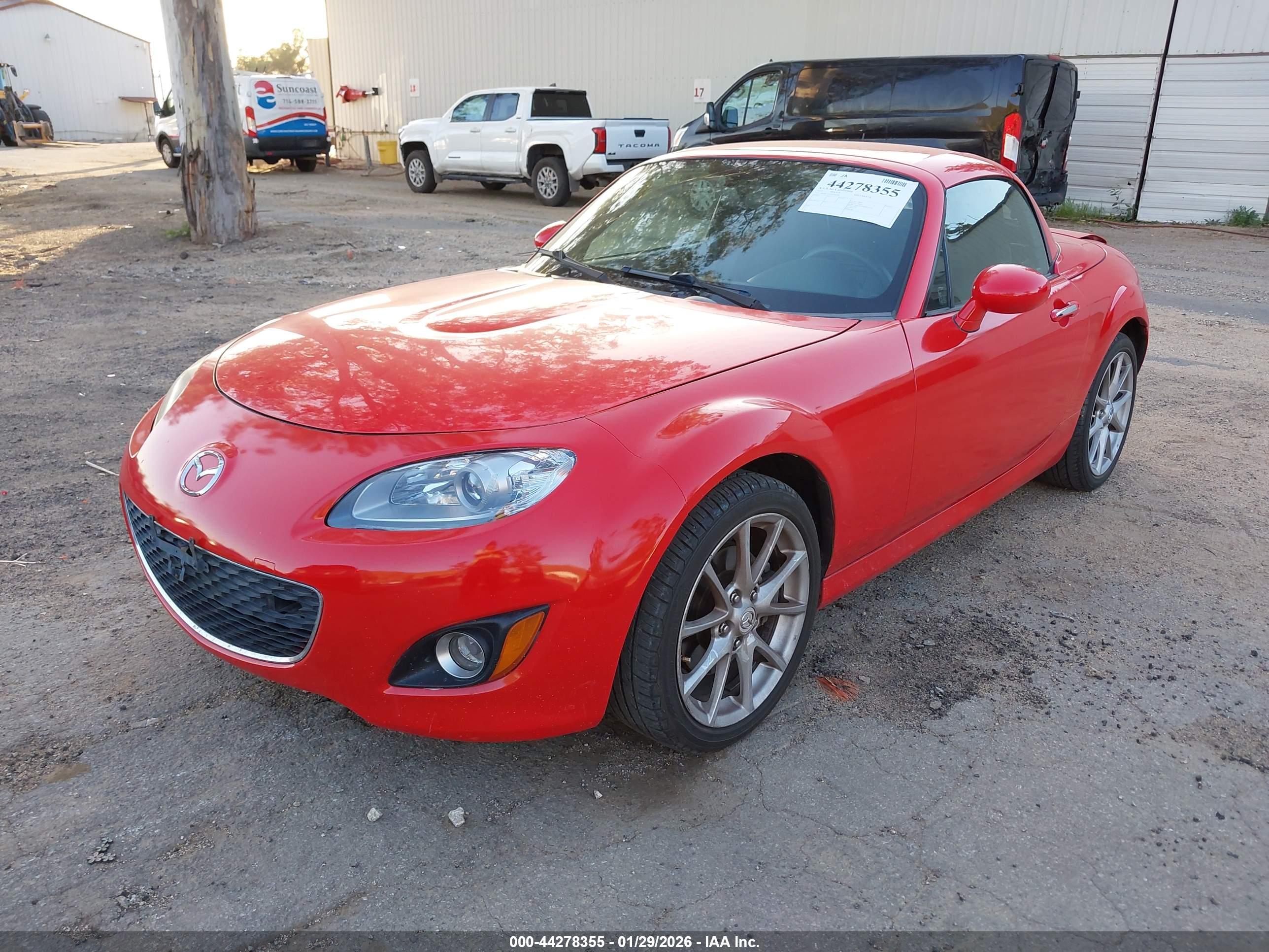 MAZDA MX-5 image 2