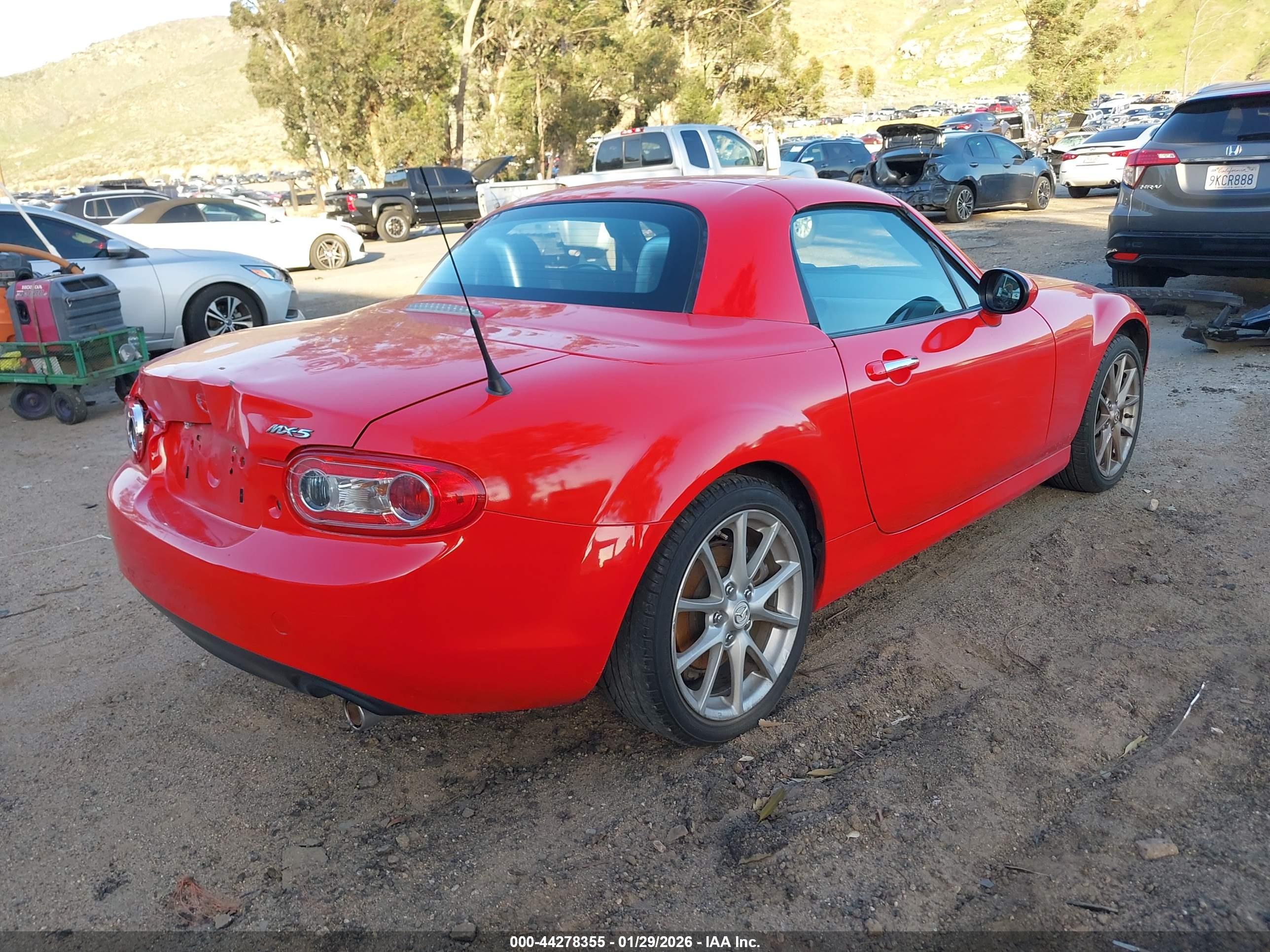 MAZDA MX-5 image 4