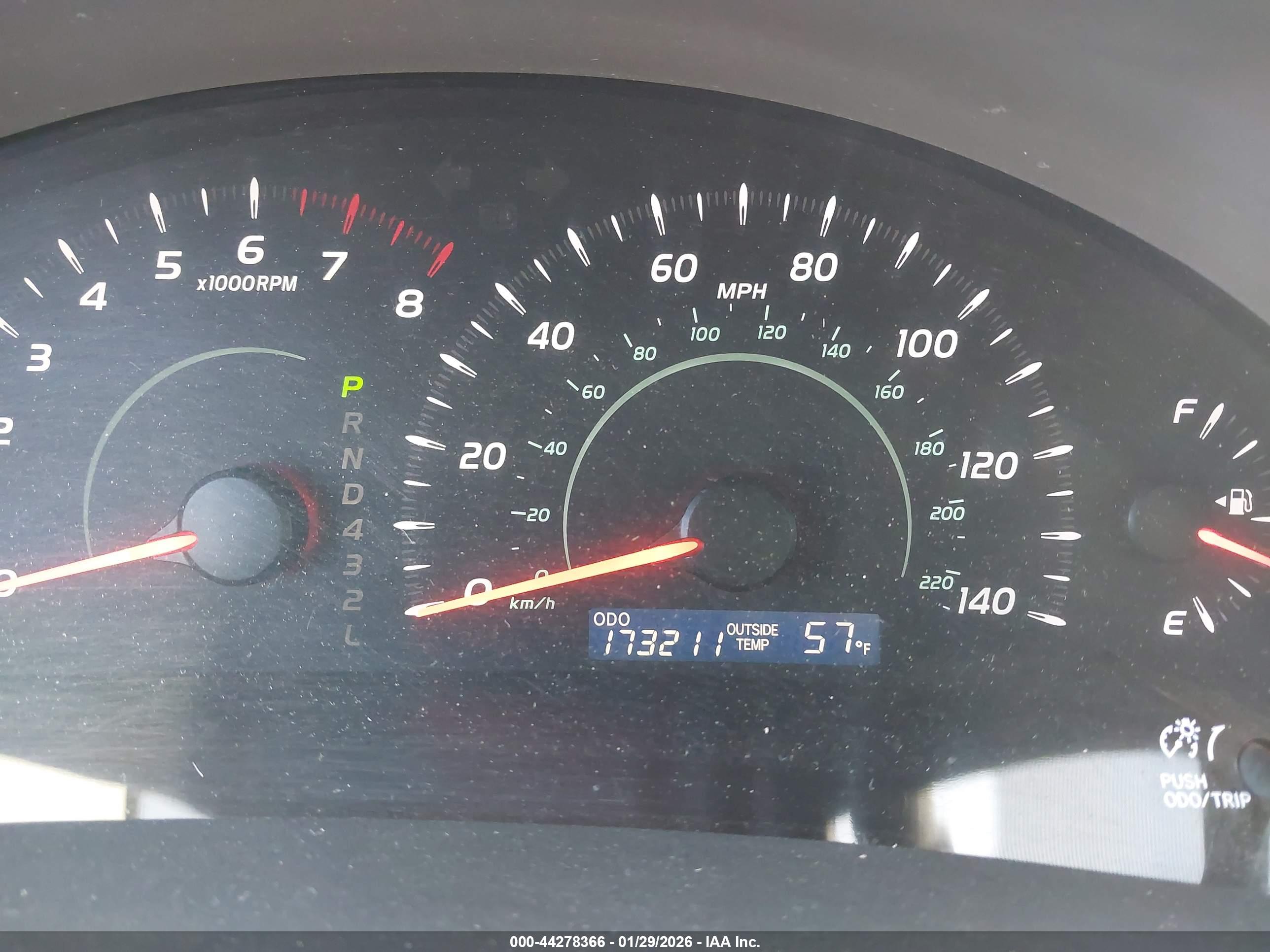 TOYOTA CAMRY image 7