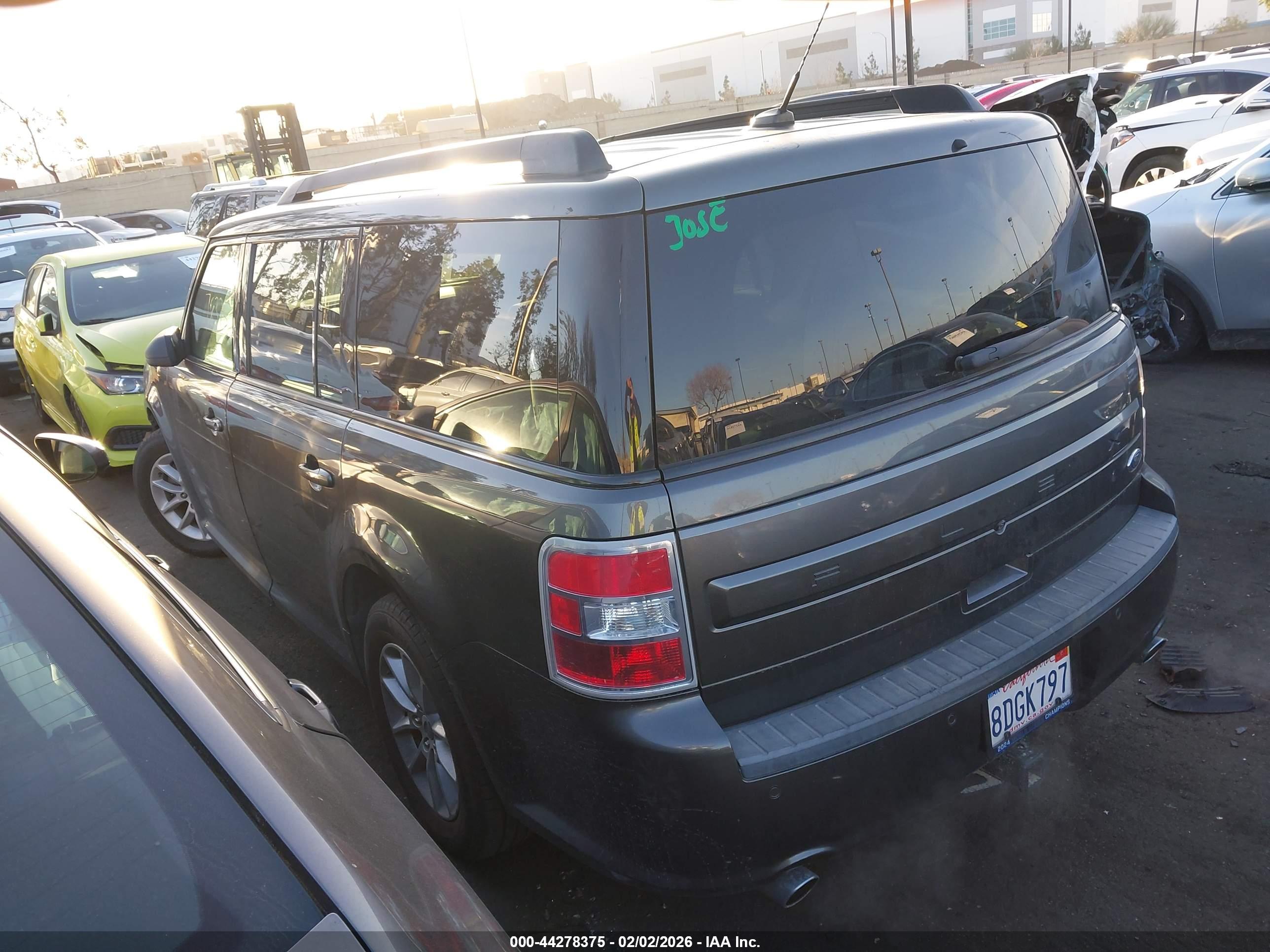 FORD FLEX image 3