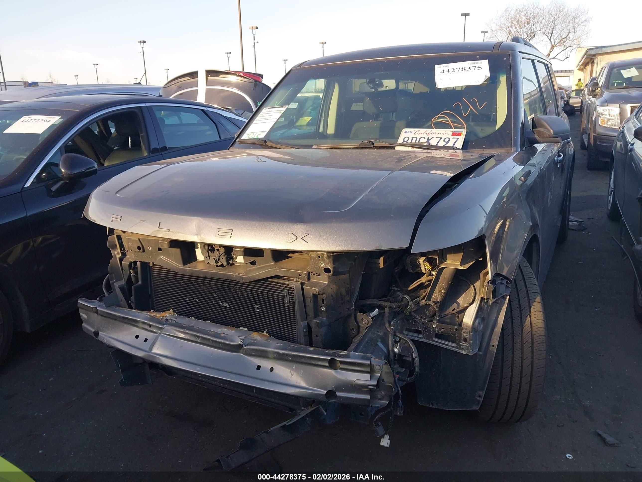 FORD FLEX image 6