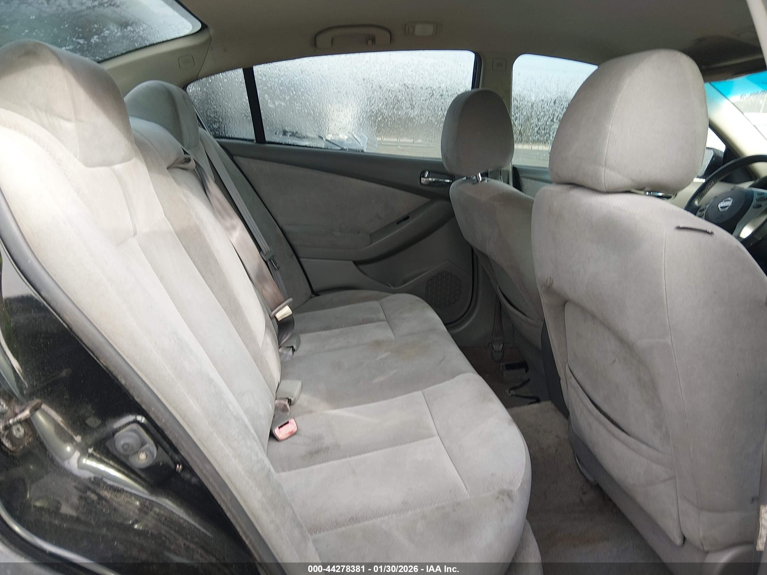NISSAN ALTIMA image 8
