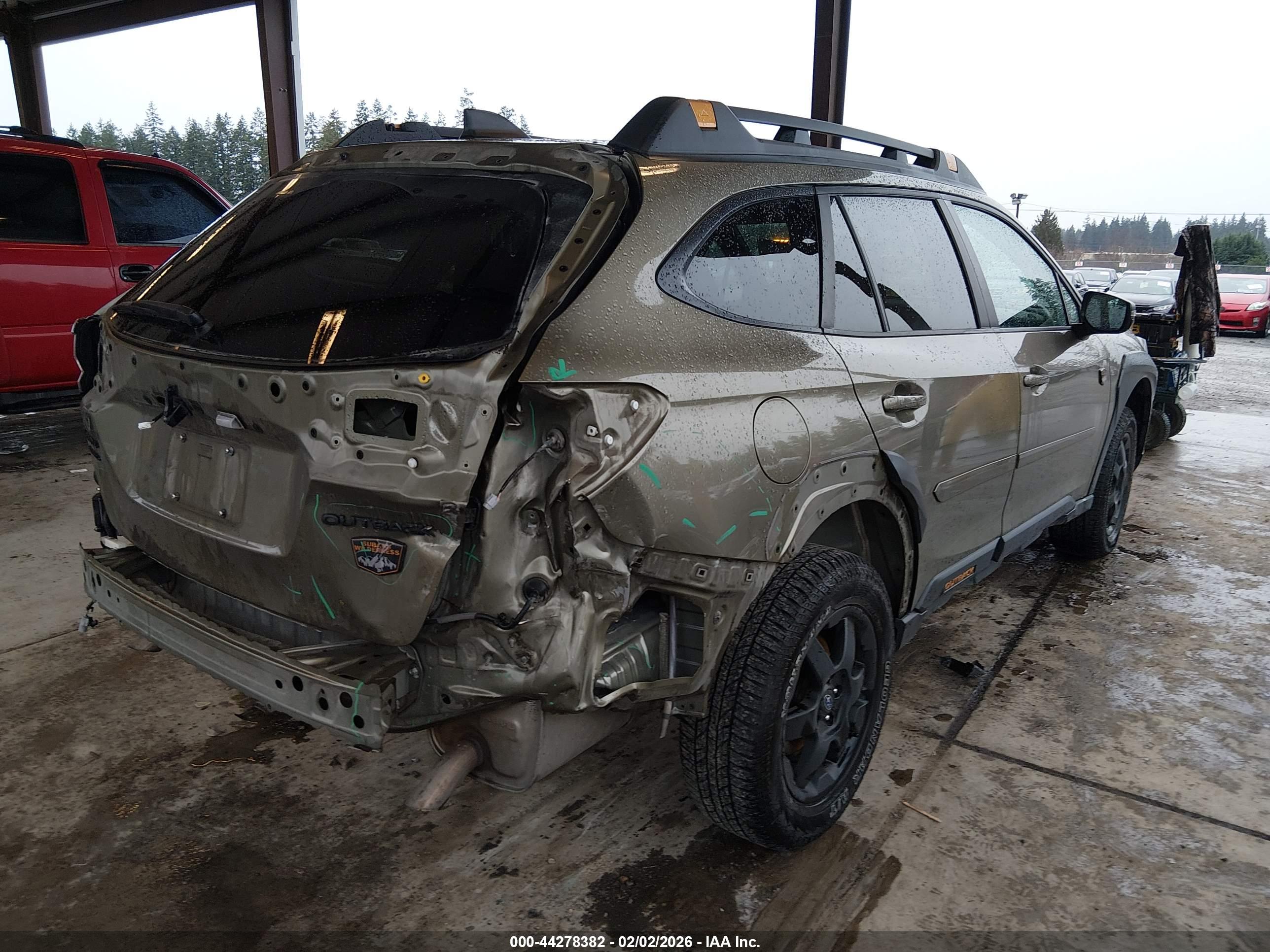 SUBARU OUTBACK image 4