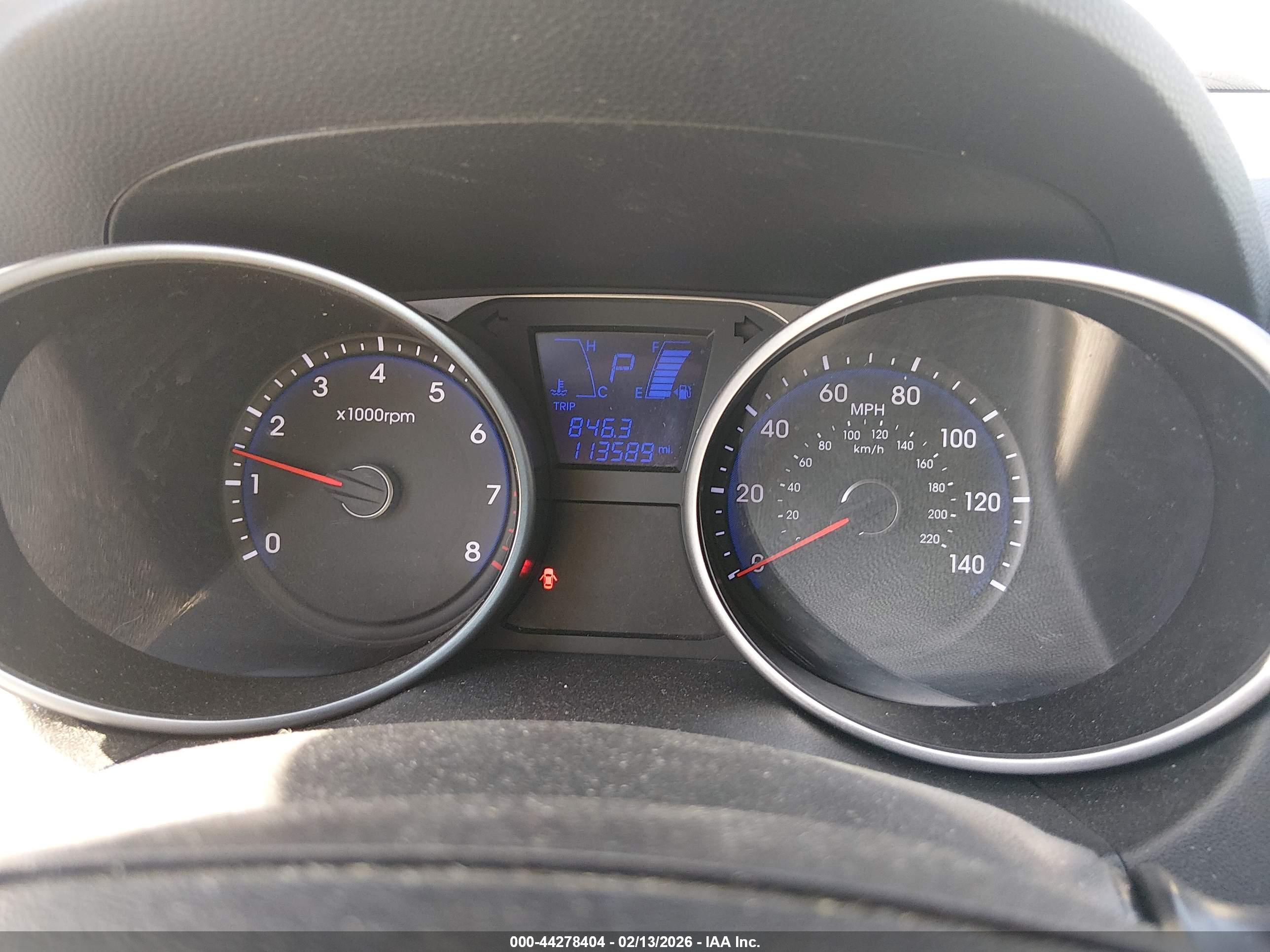 HYUNDAI TUCSON image 7