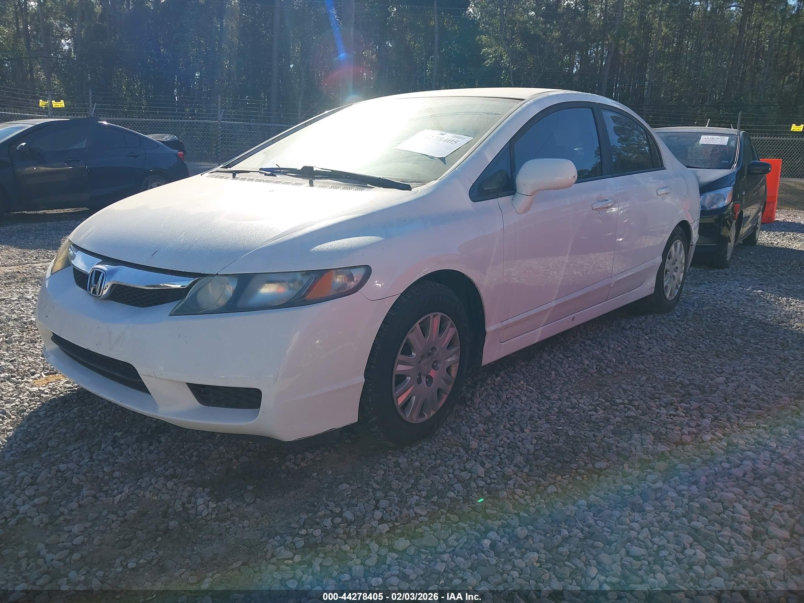 HONDA CIVIC image 2