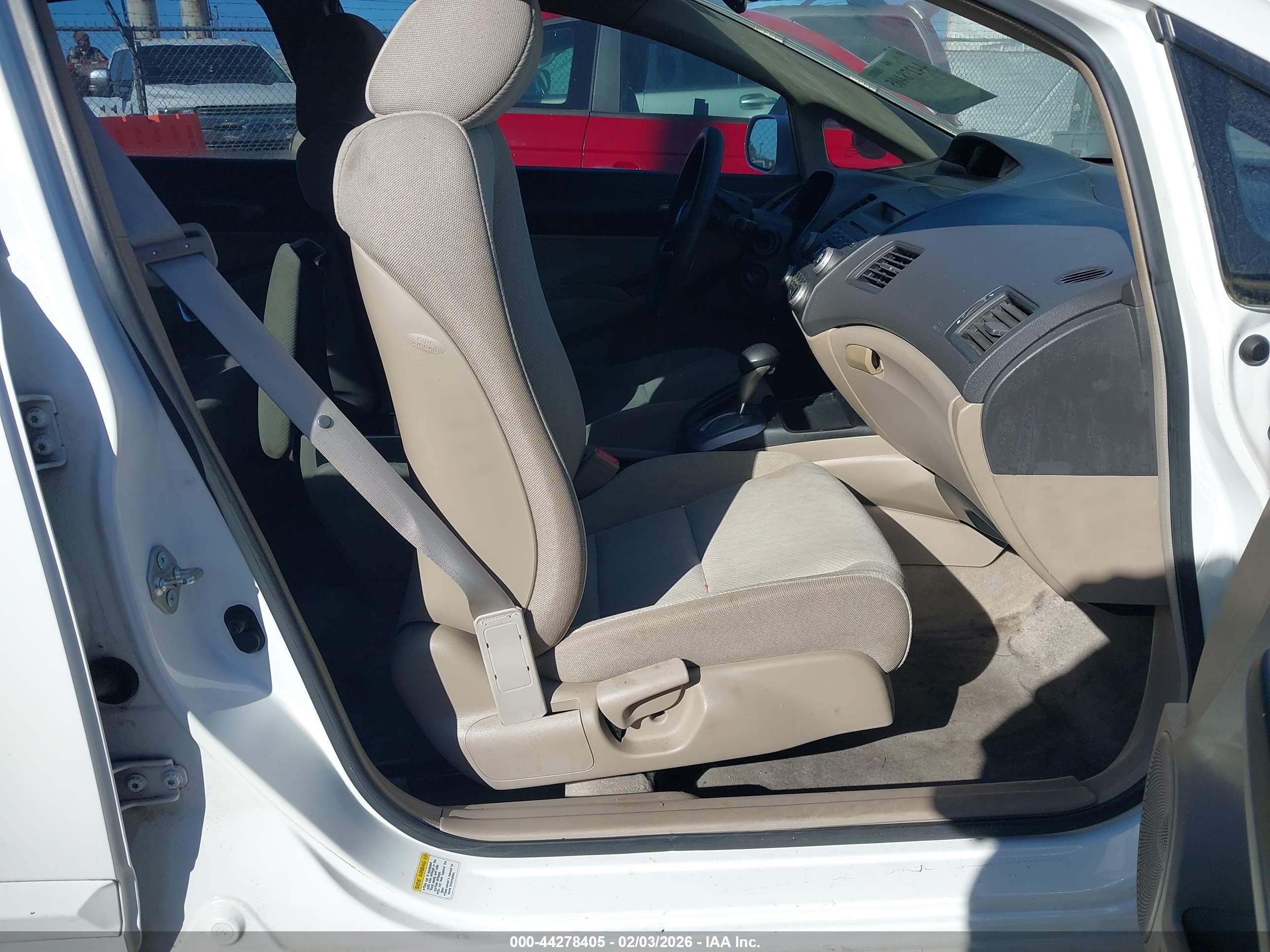 HONDA CIVIC image 5