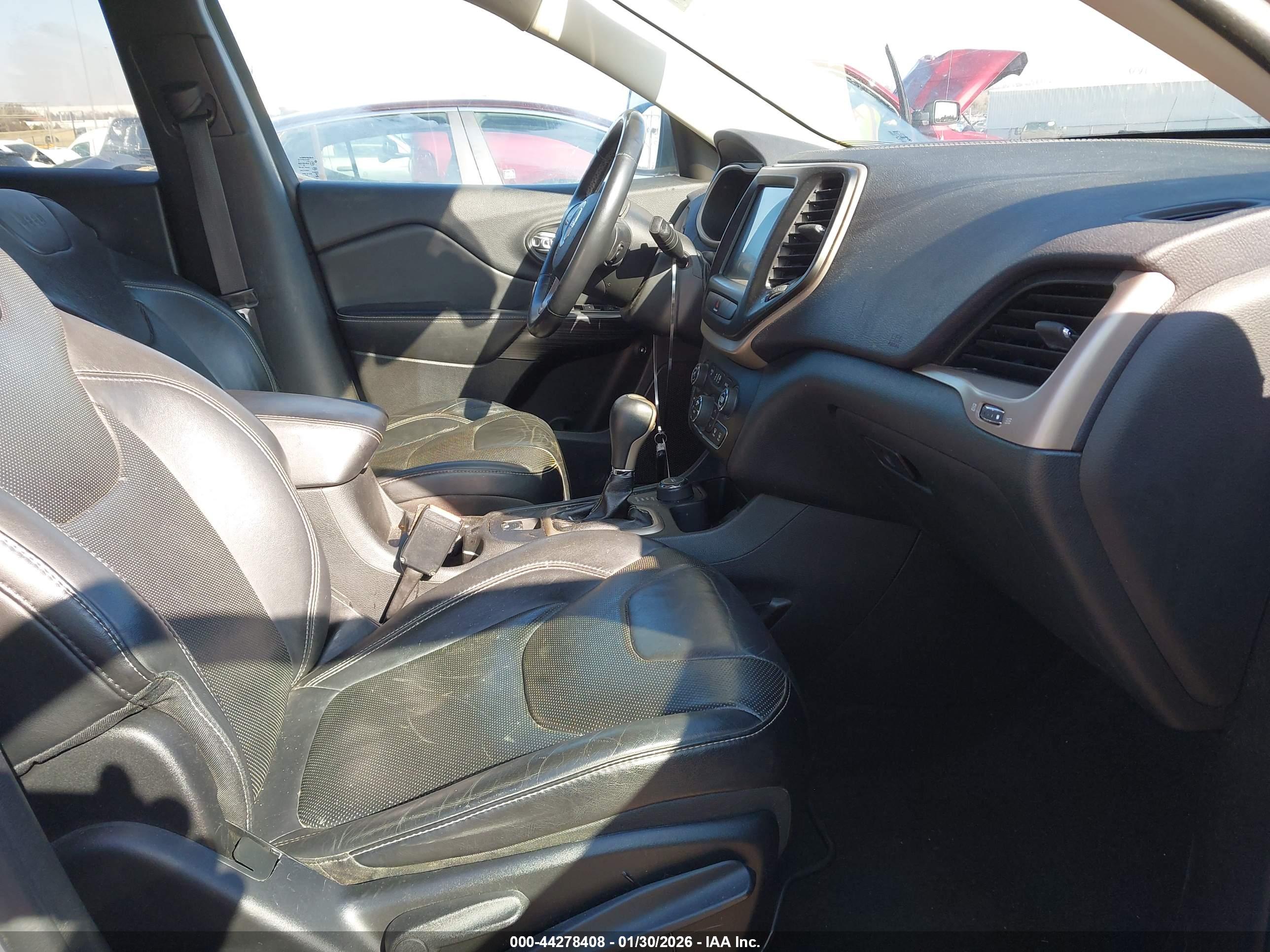 JEEP CHEROKEE image 5
