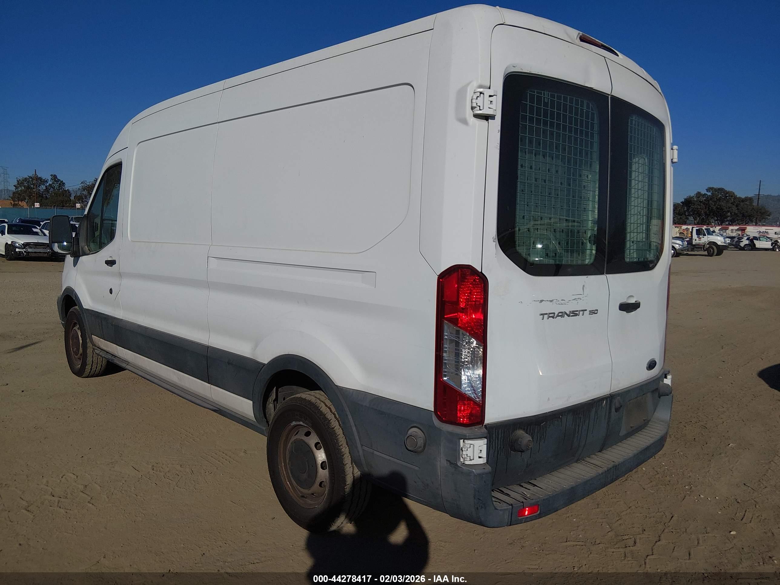 FORD TRANSIT-150 image 3