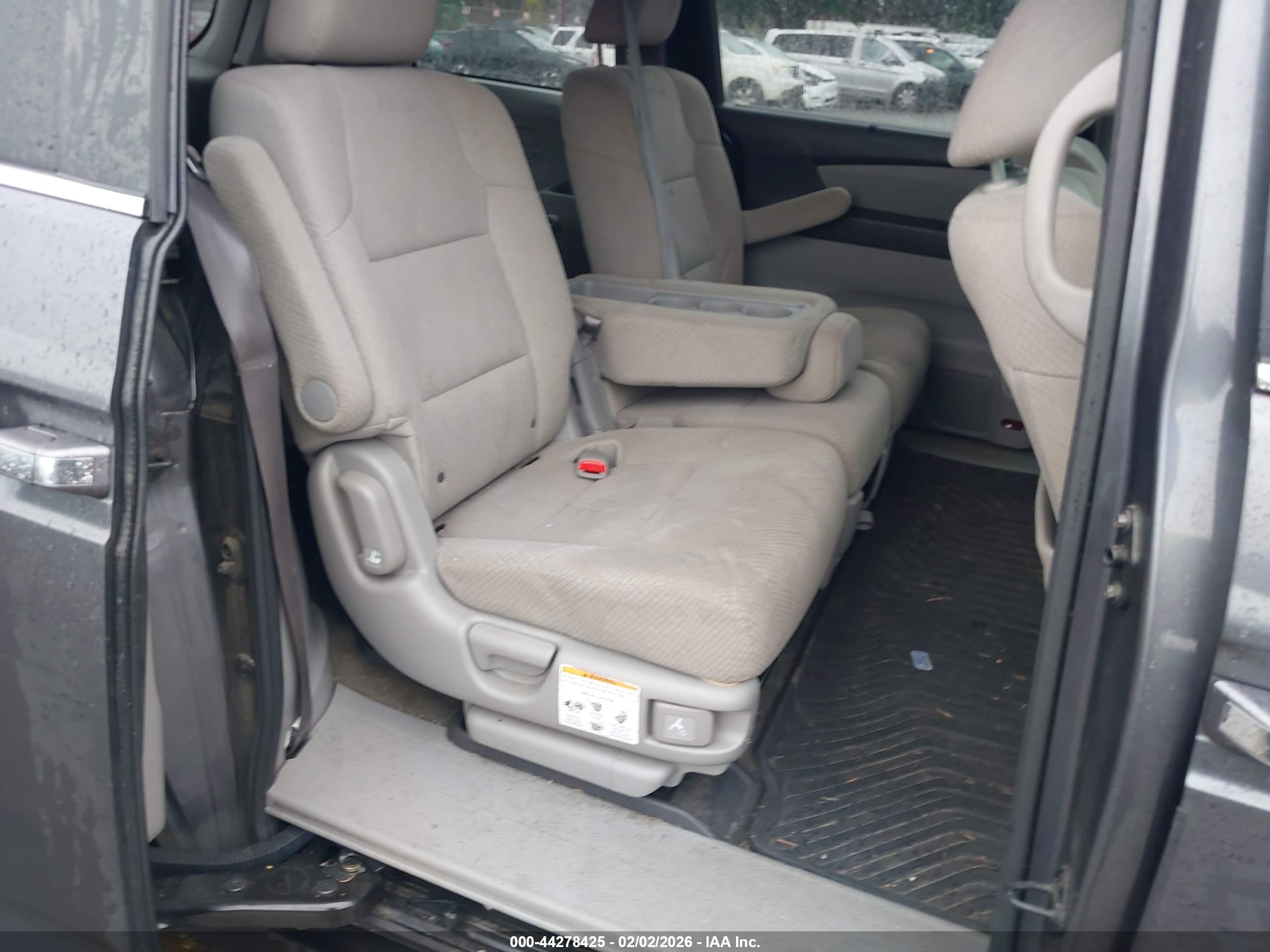HONDA ODYSSEY image 8