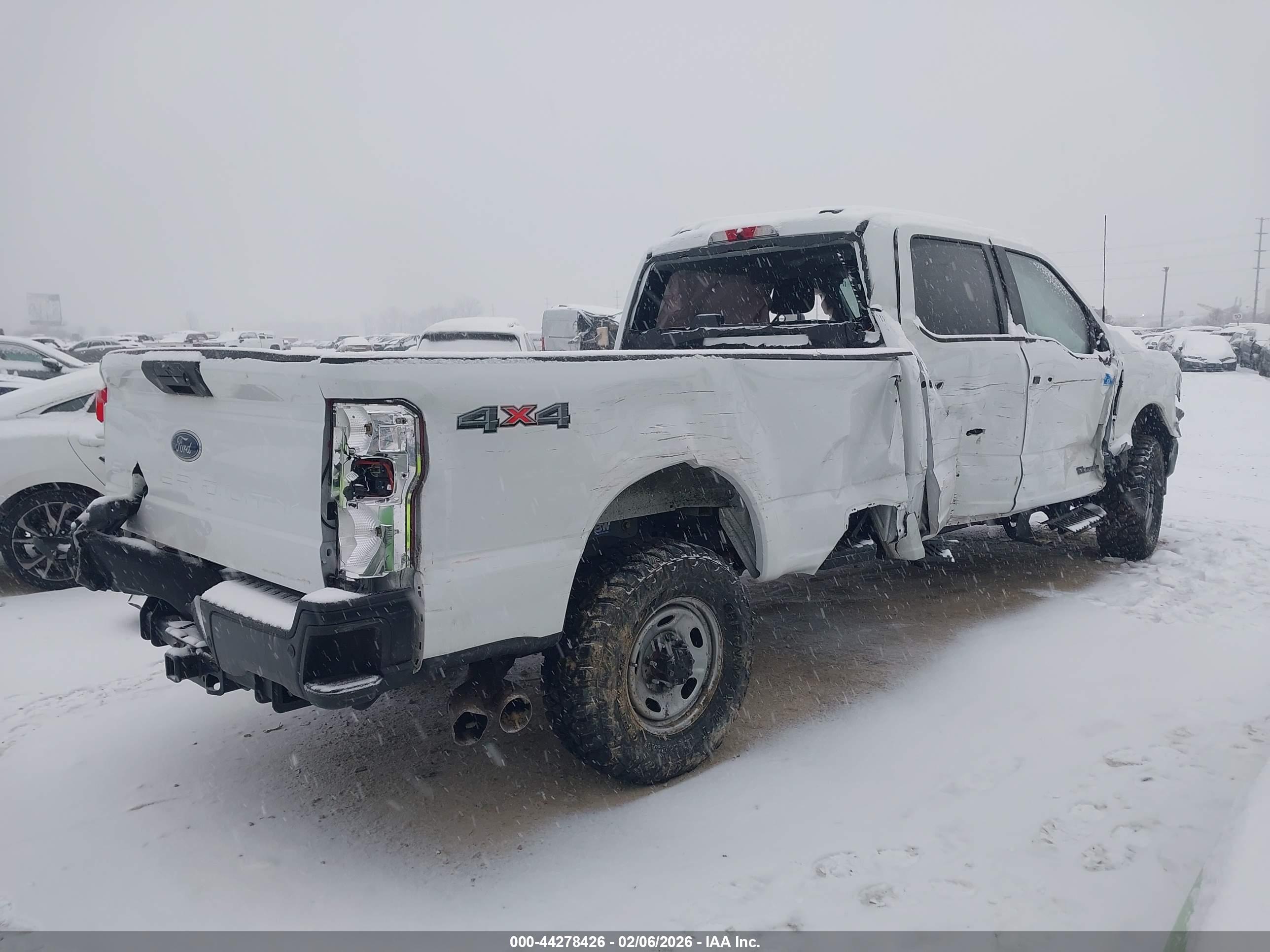 FORD F-350 image 4