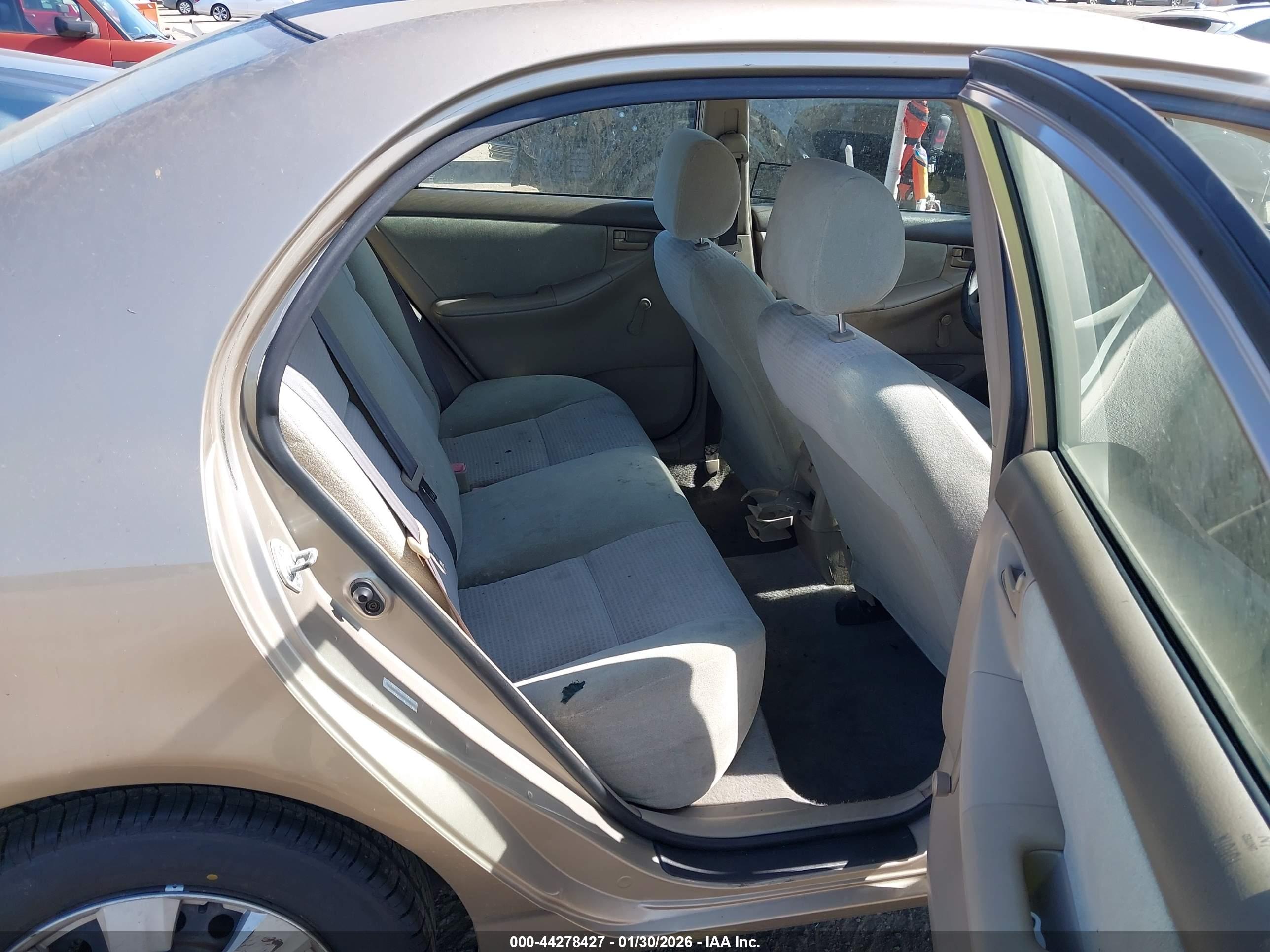 TOYOTA COROLLA image 8