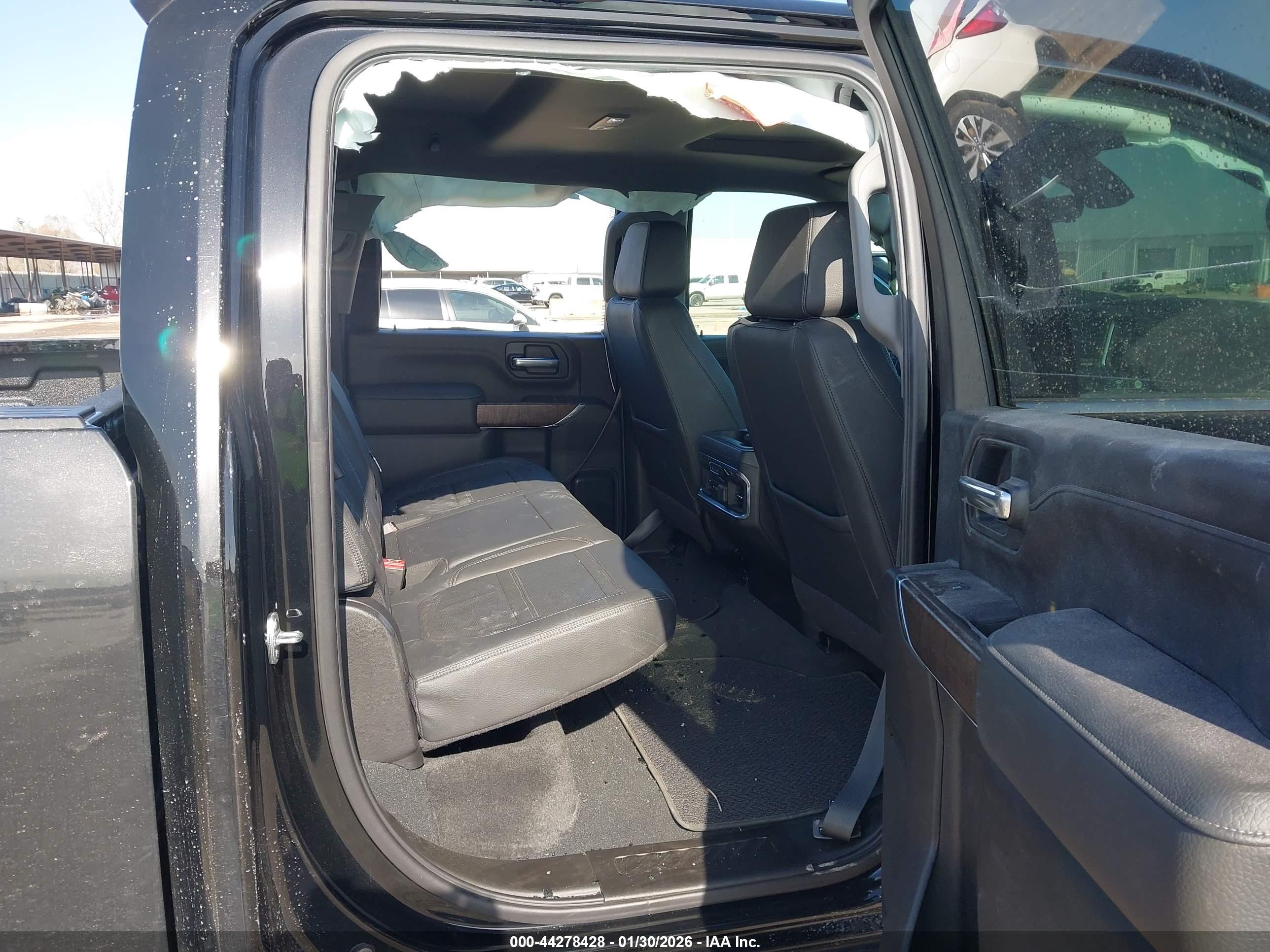 GMC SIERRA image 7