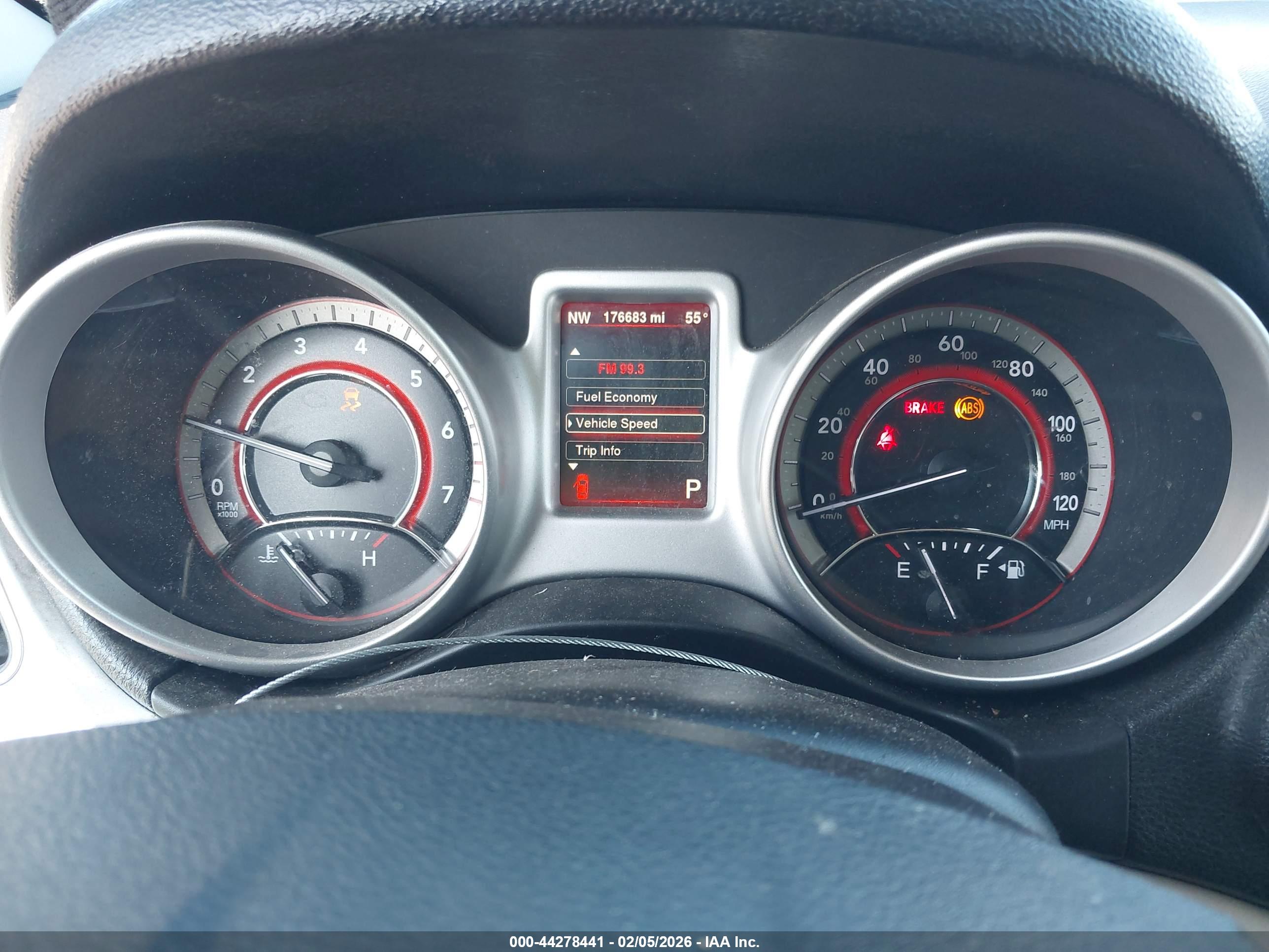 DODGE JOURNEY image 7