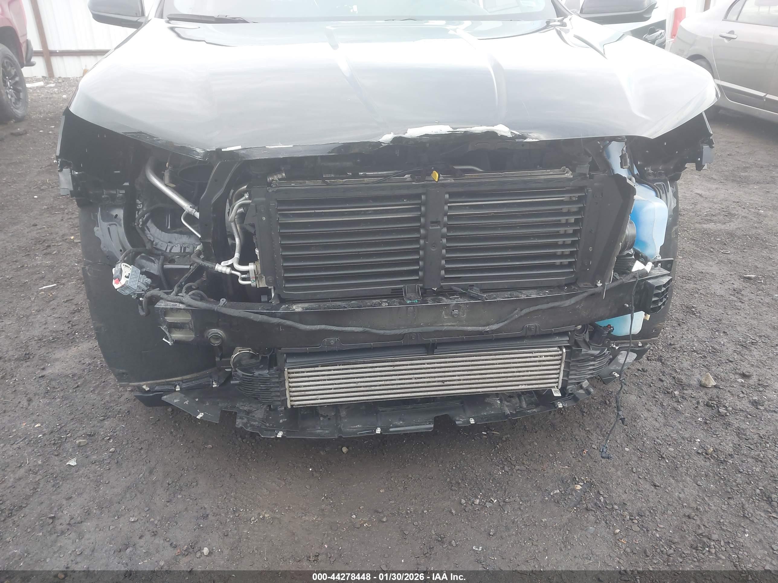 GMC TERRAIN image 6