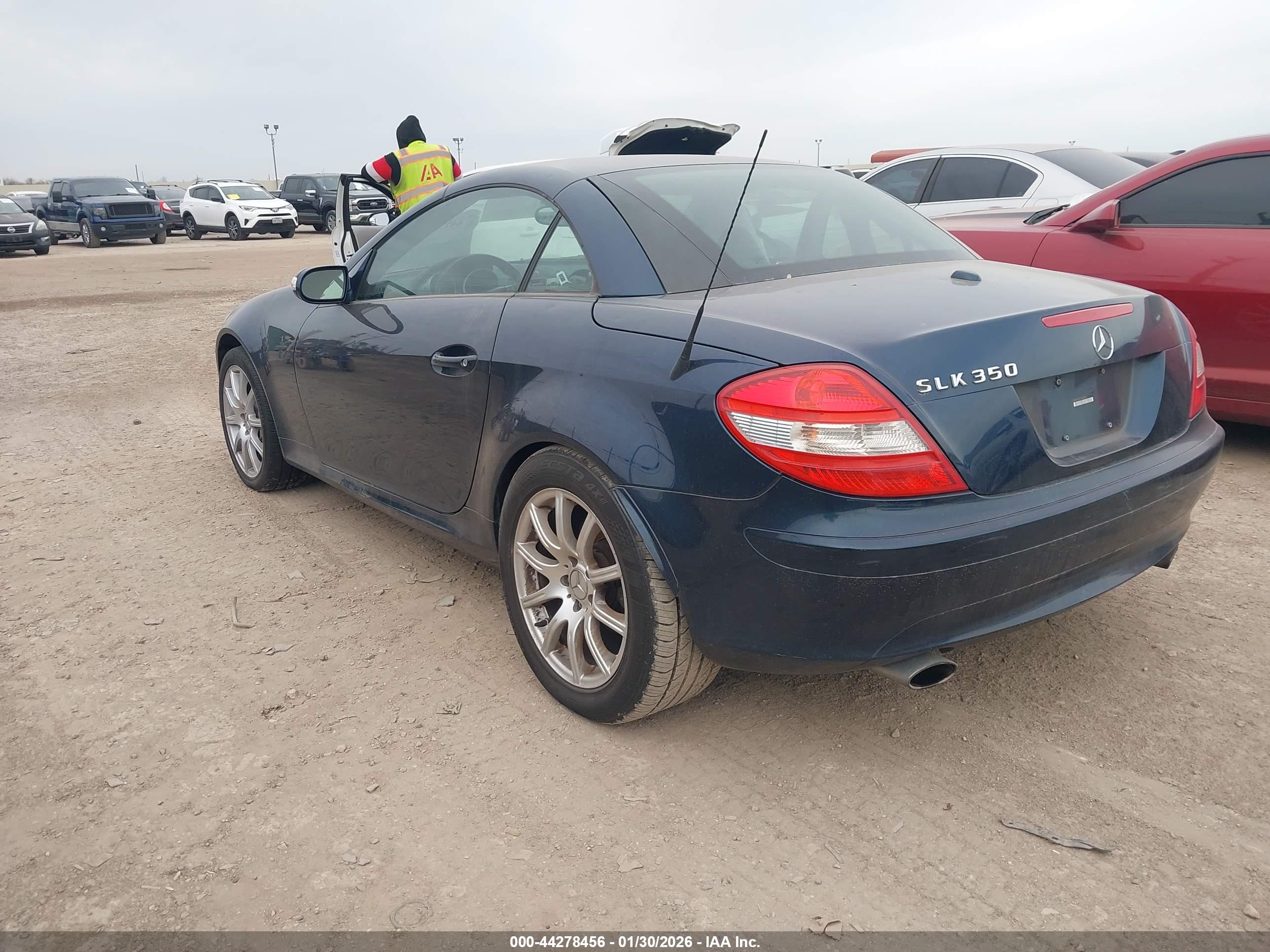 MERCEDES-BENZ SLK image 3