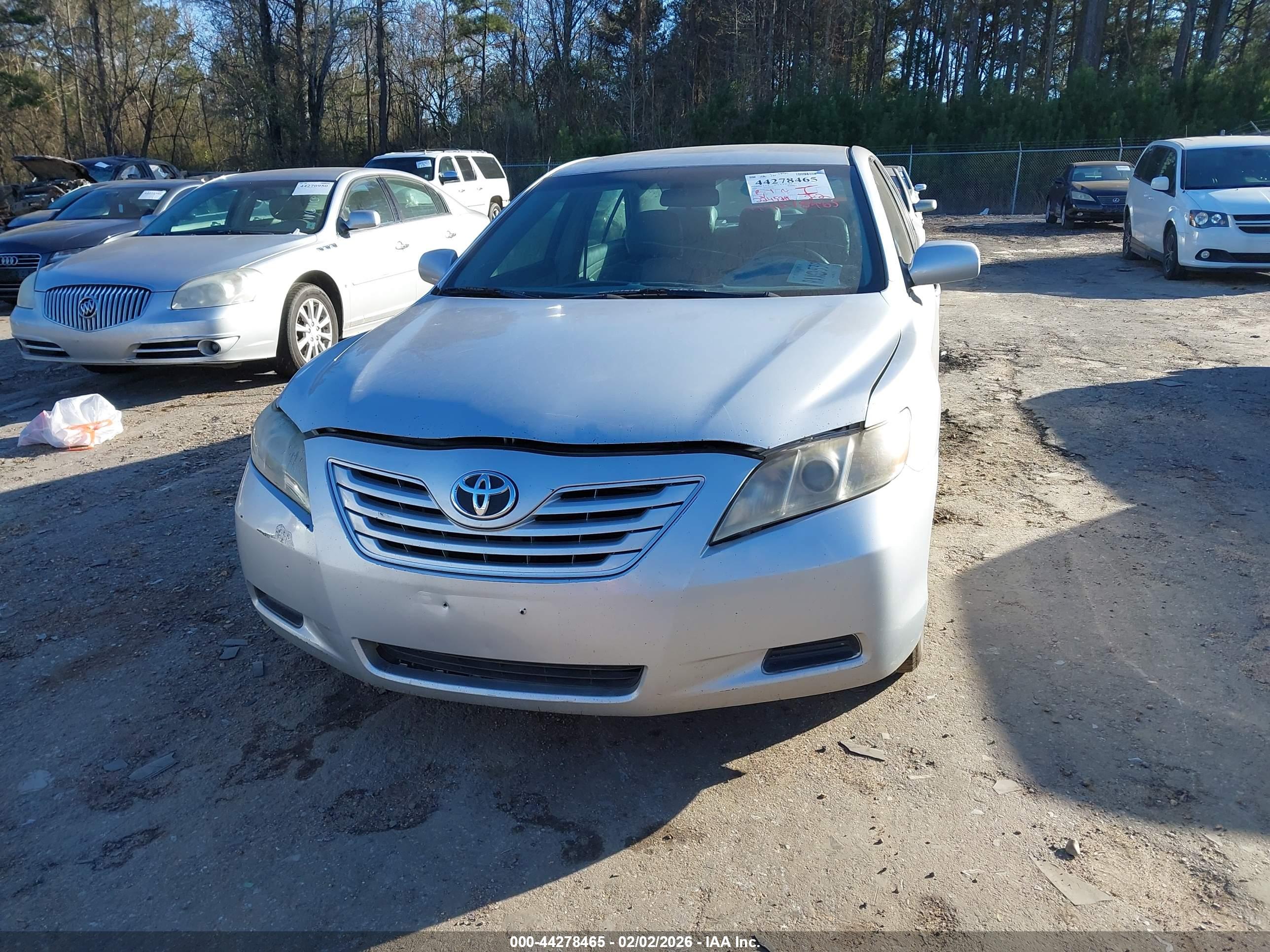 TOYOTA CAMRY image 6
