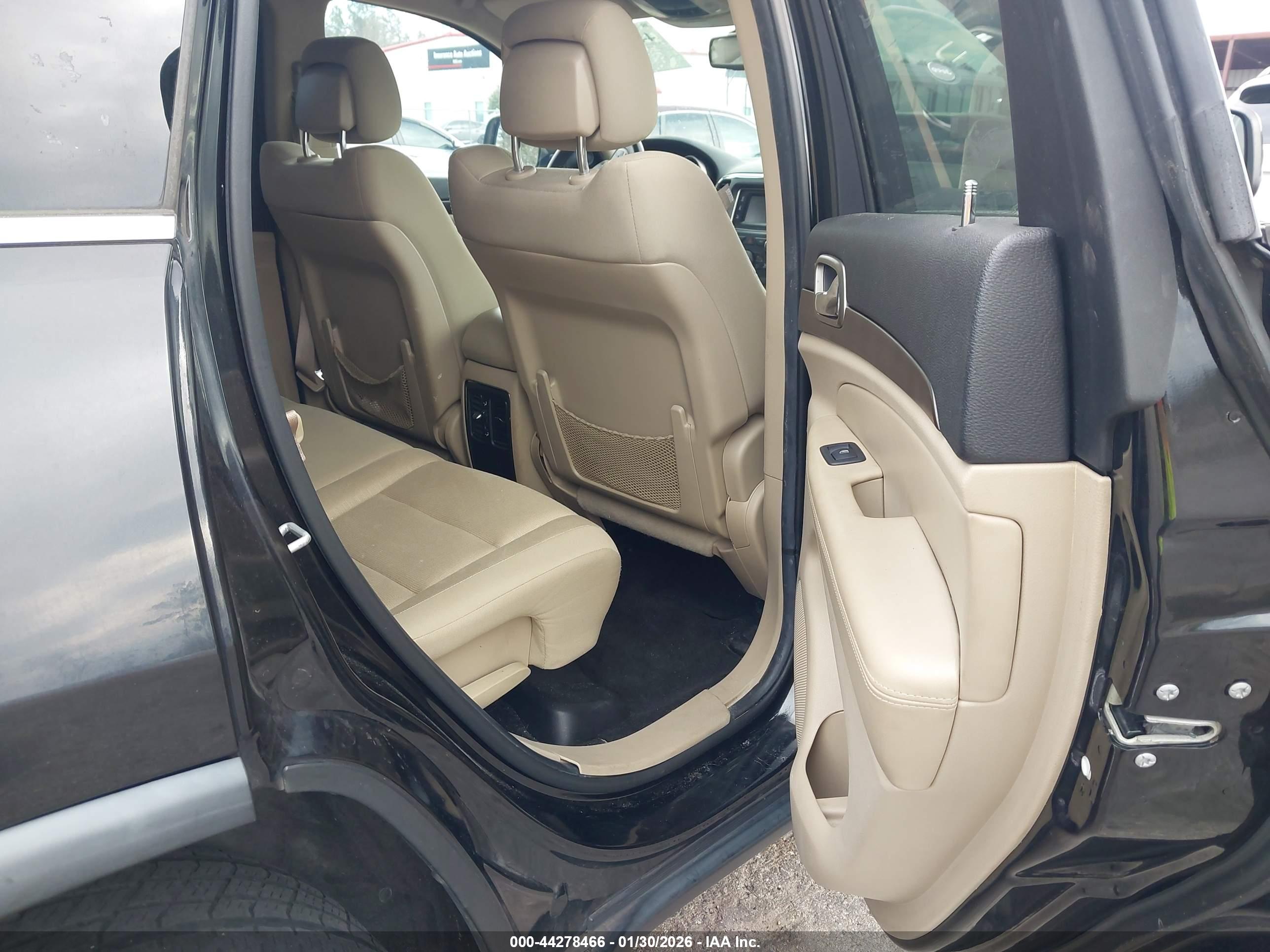 JEEP GRAND image 8