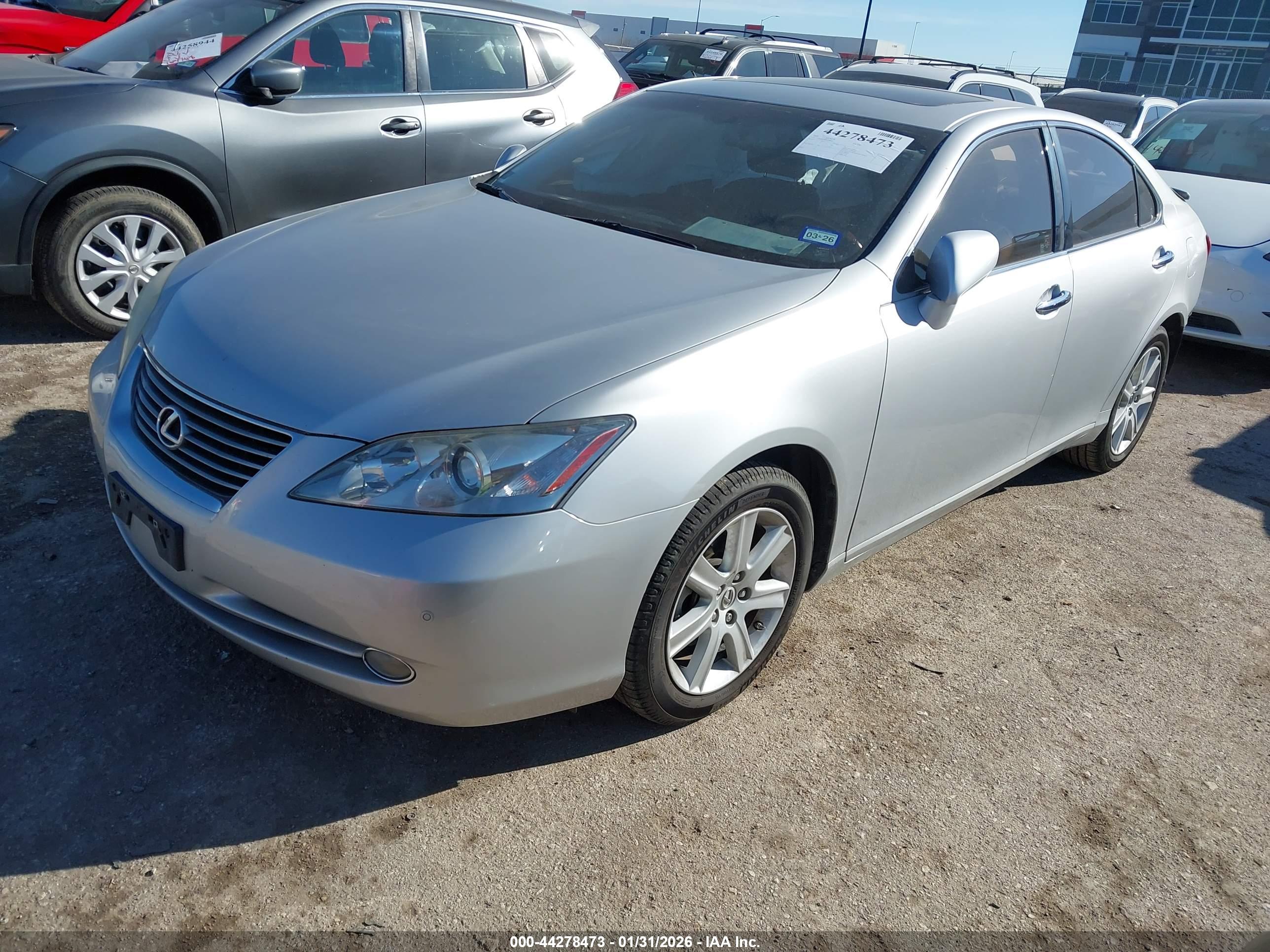 LEXUS ES image 2