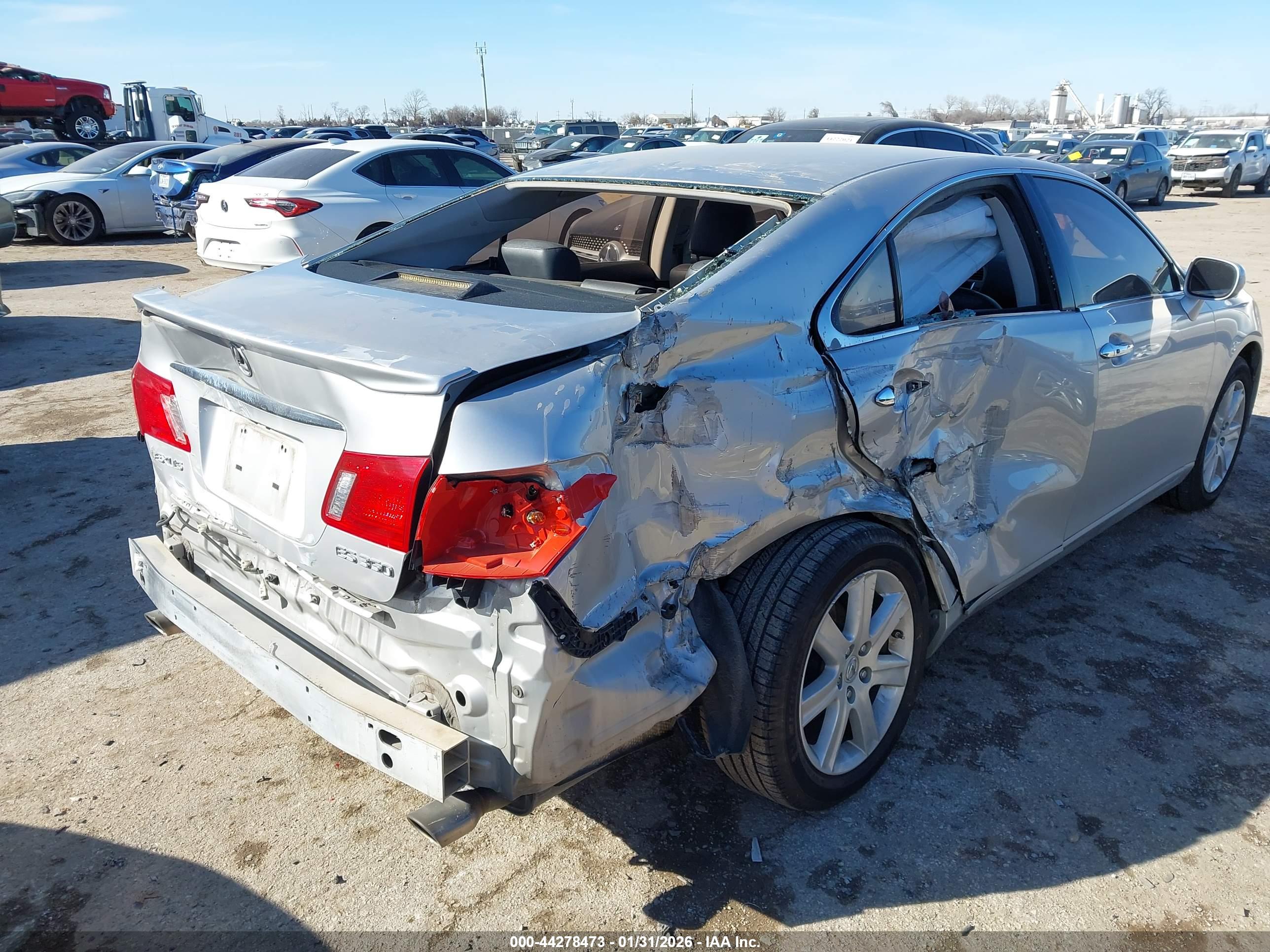 LEXUS ES image 6