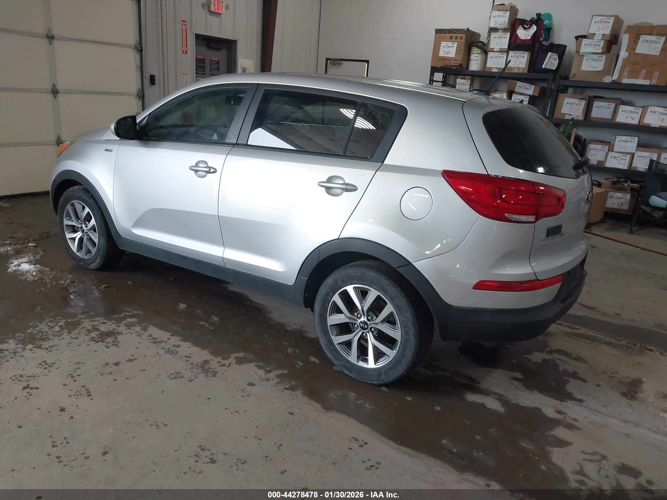 KIA SPORTAGE image 3