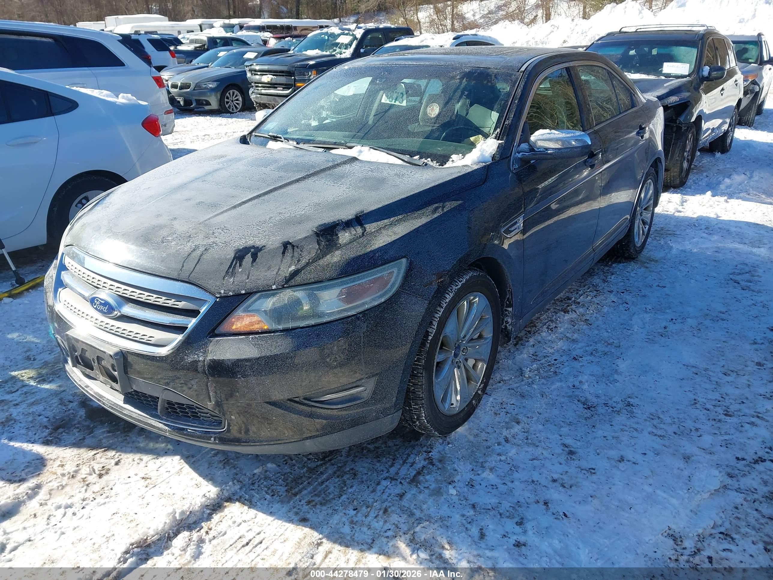 FORD TAURUS image 2