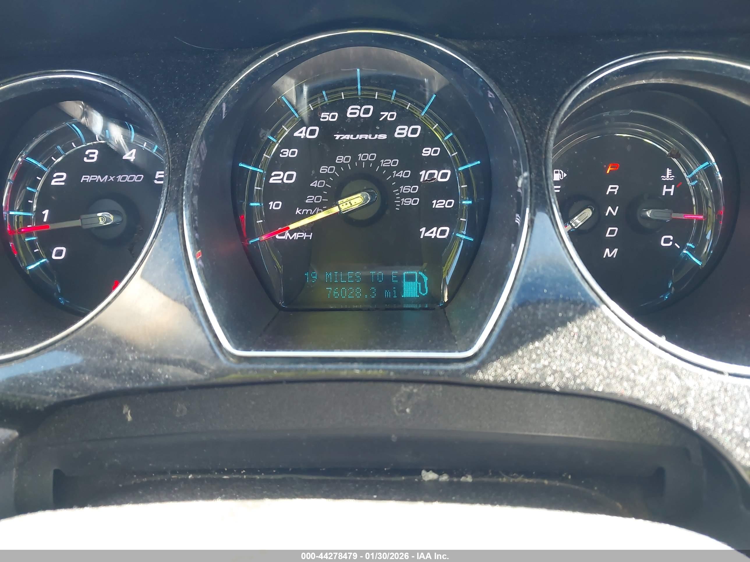 FORD TAURUS image 7