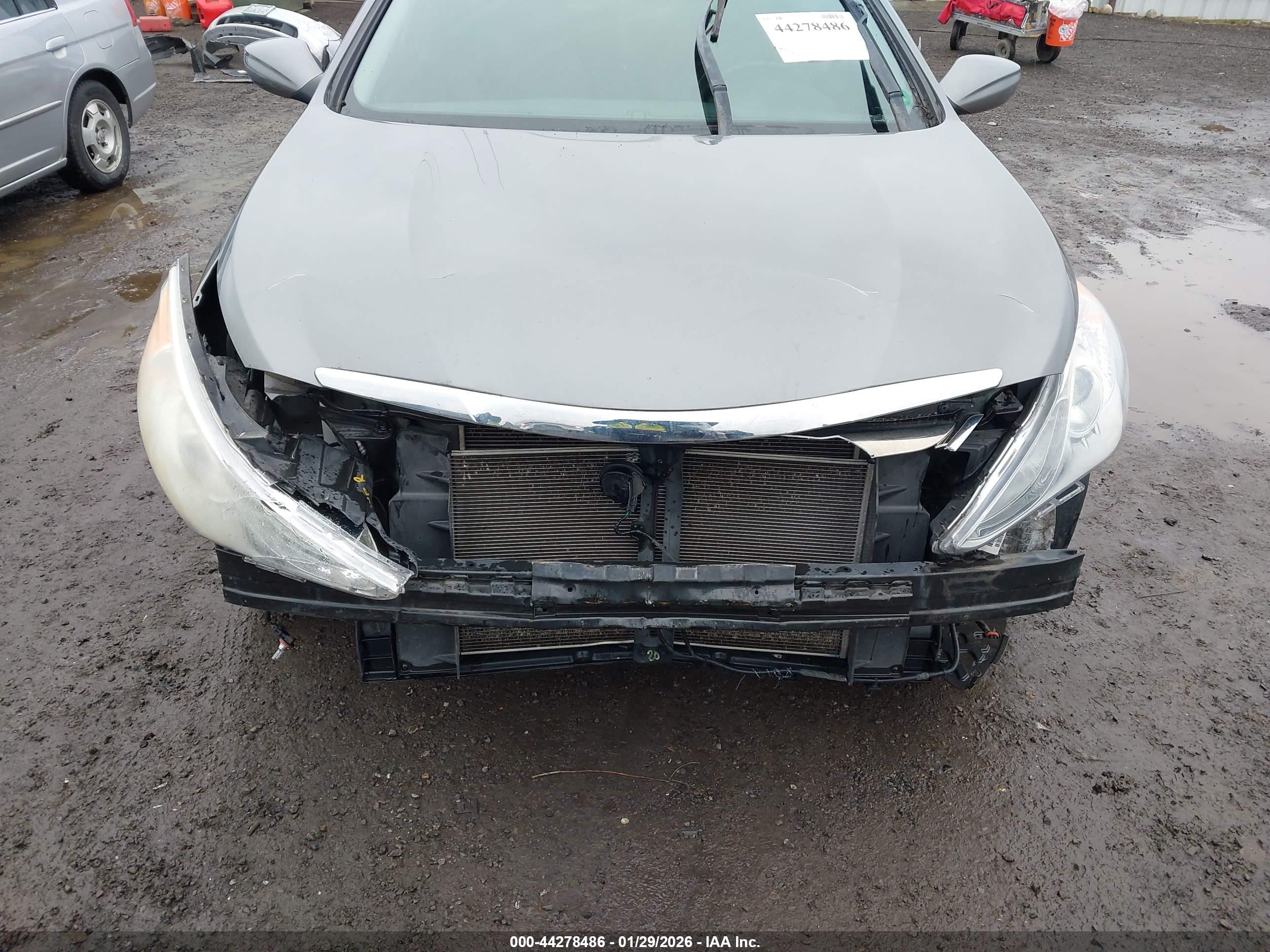 HYUNDAI SONATA image 6