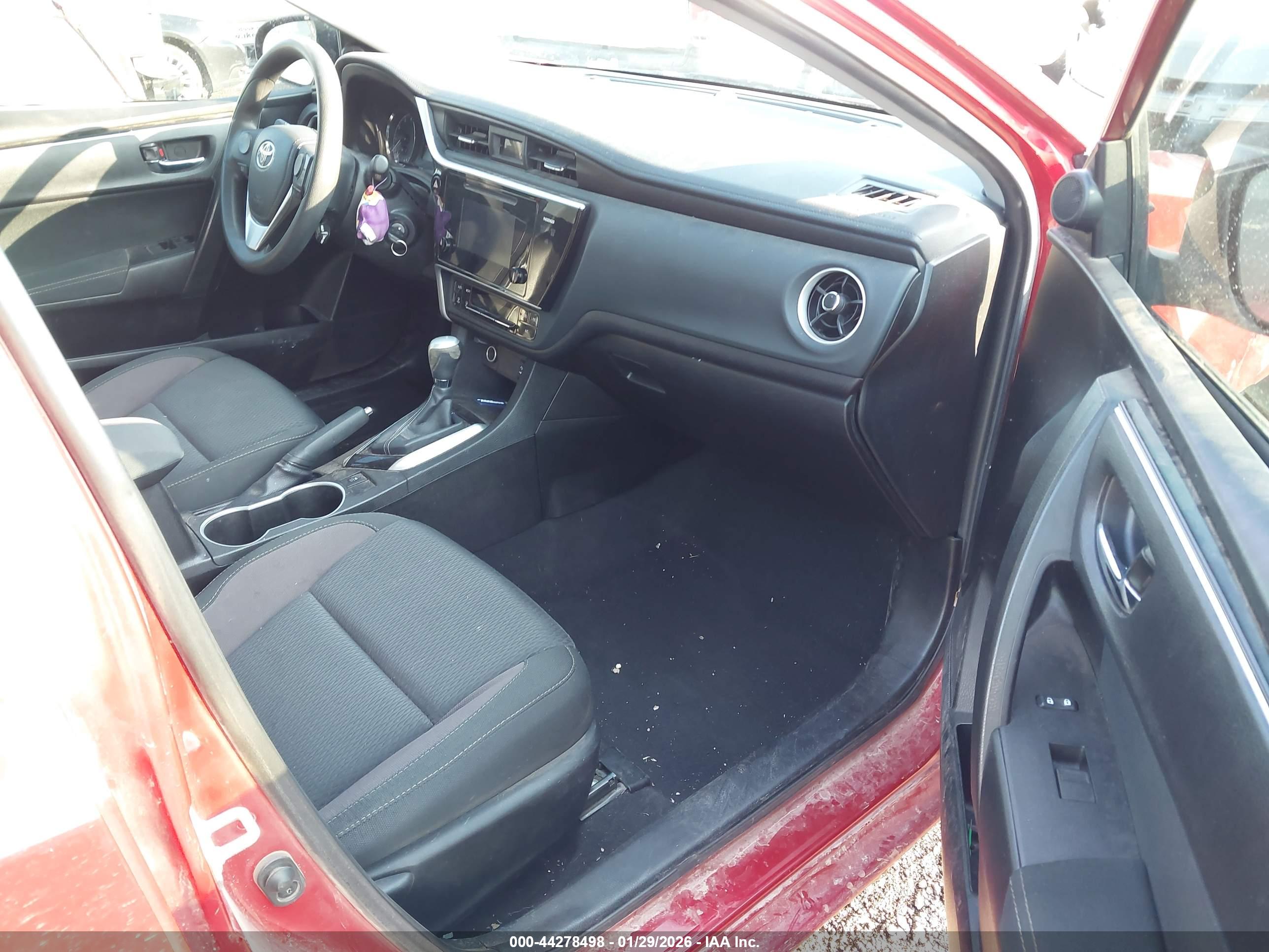 TOYOTA COROLLA image 5