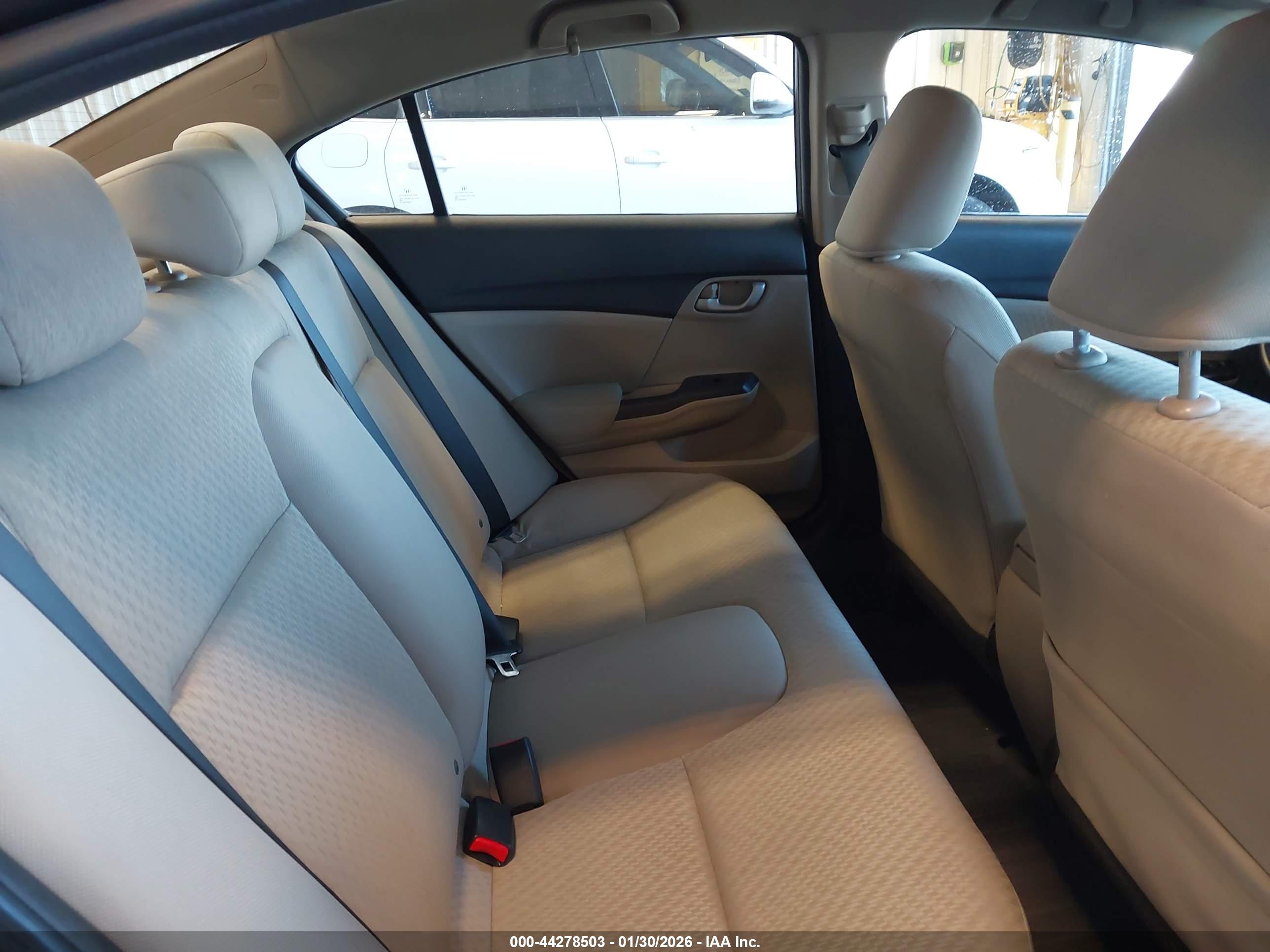 HONDA CIVIC image 8