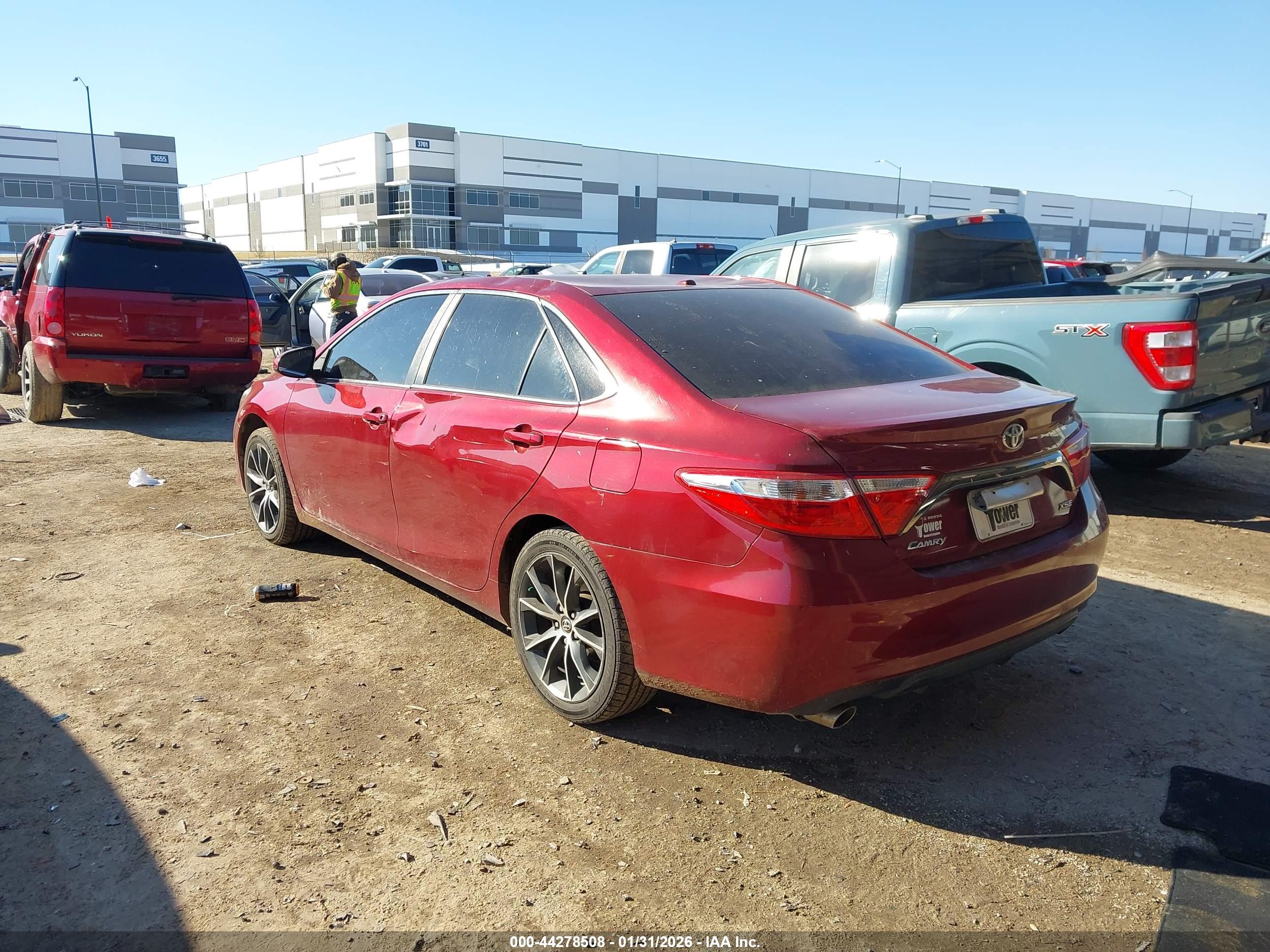 TOYOTA CAMRY image 3