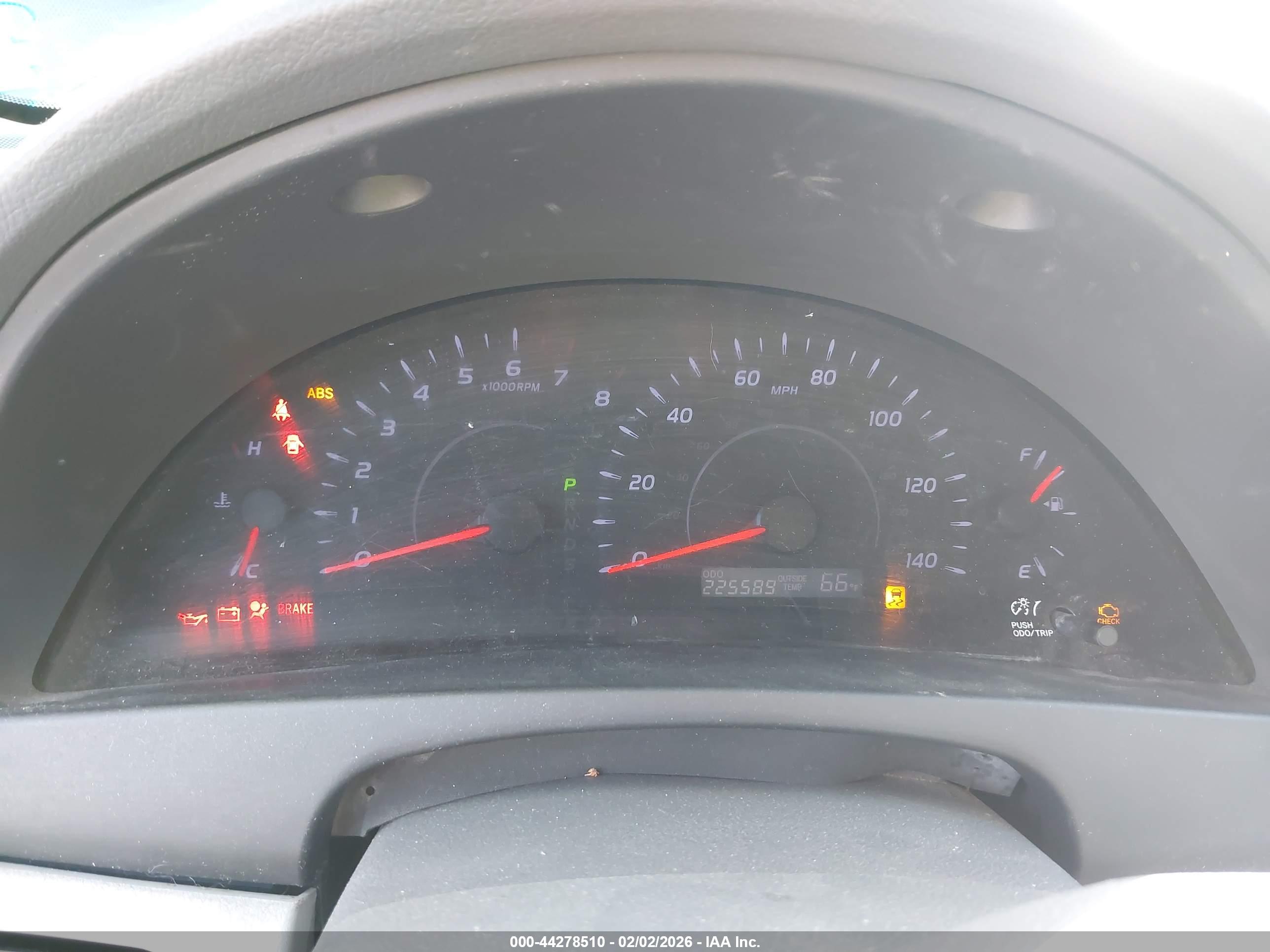TOYOTA CAMRY image 7