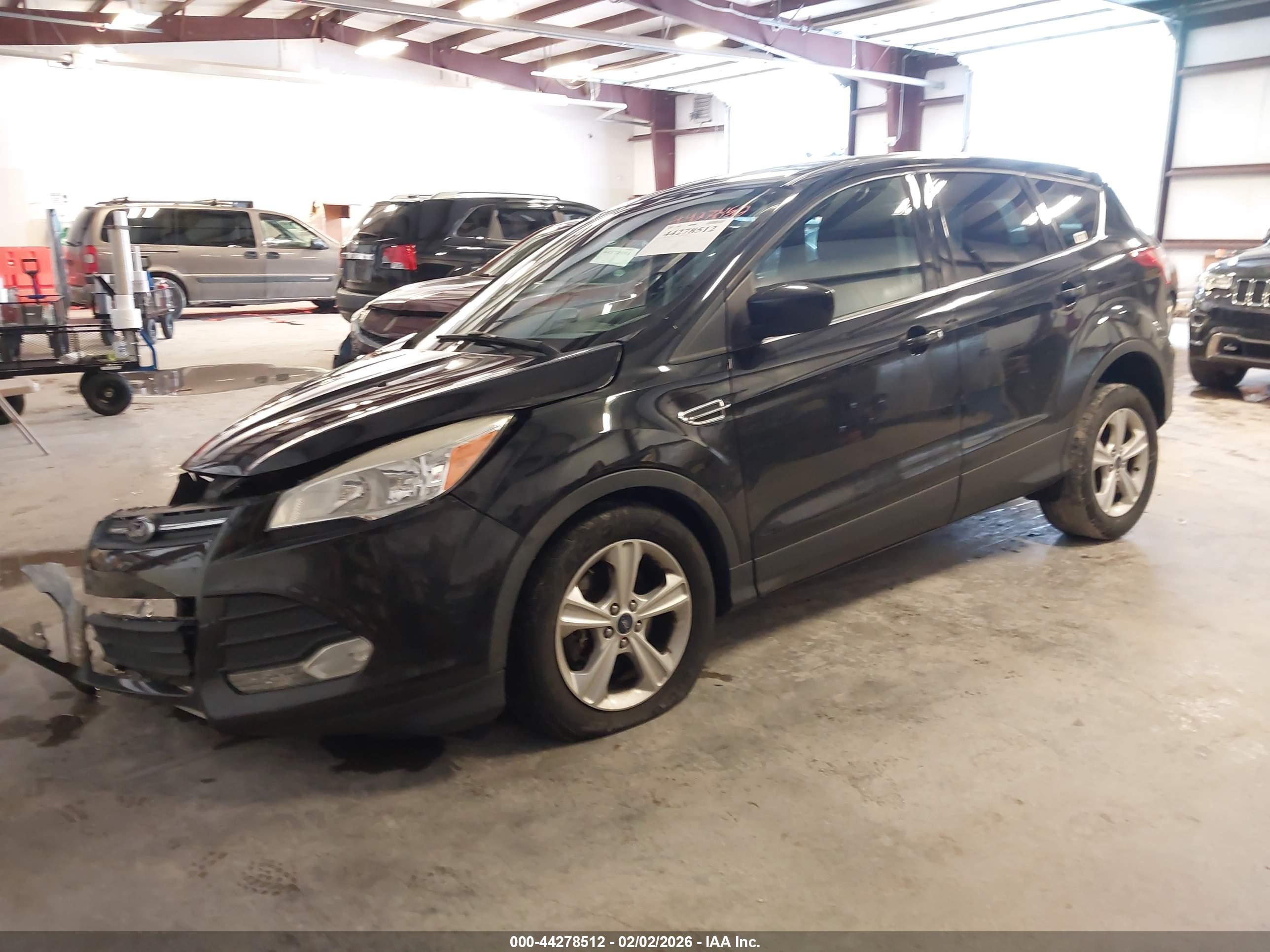 FORD ESCAPE image 2