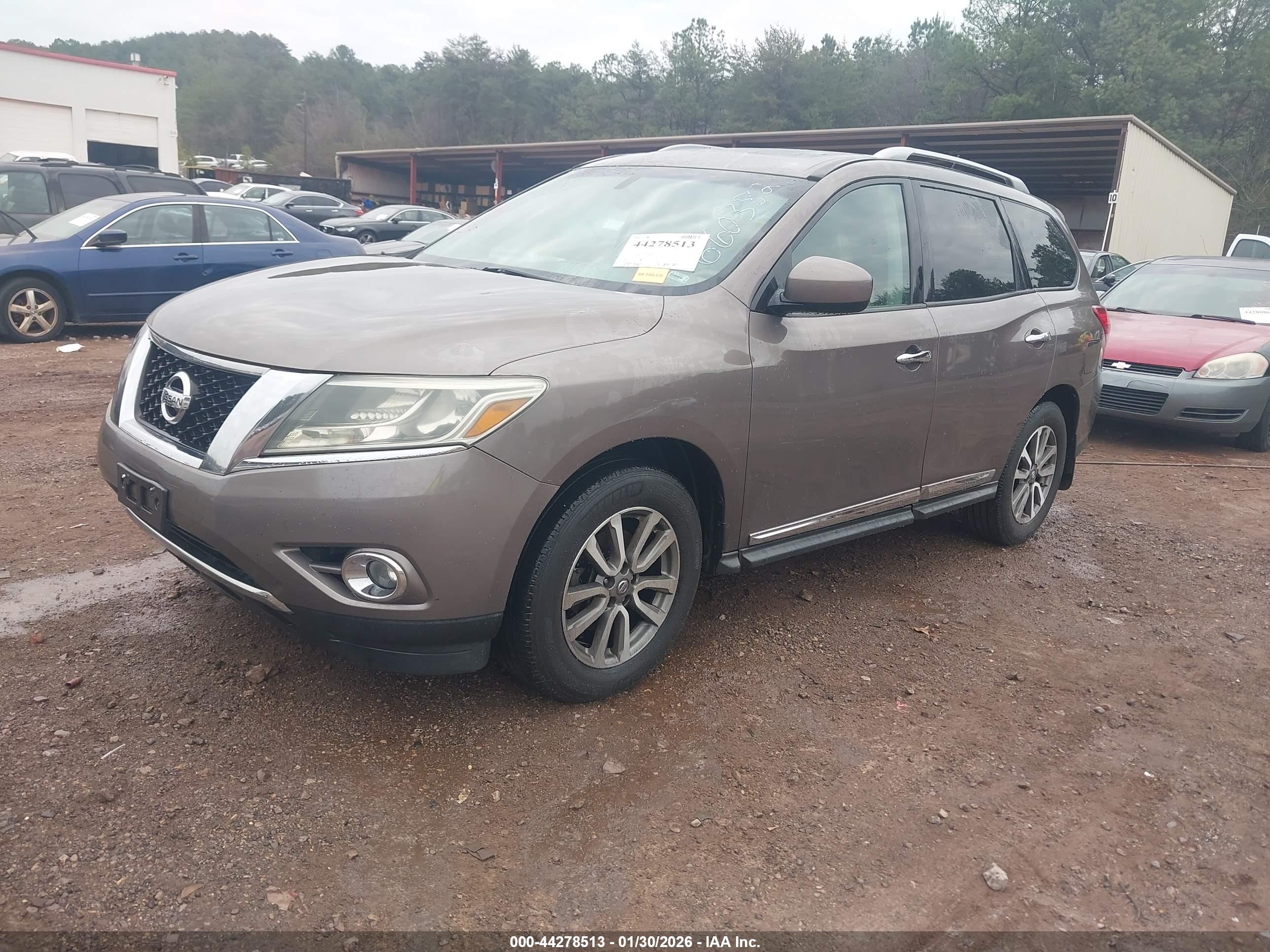 NISSAN PATHFINDER image 2