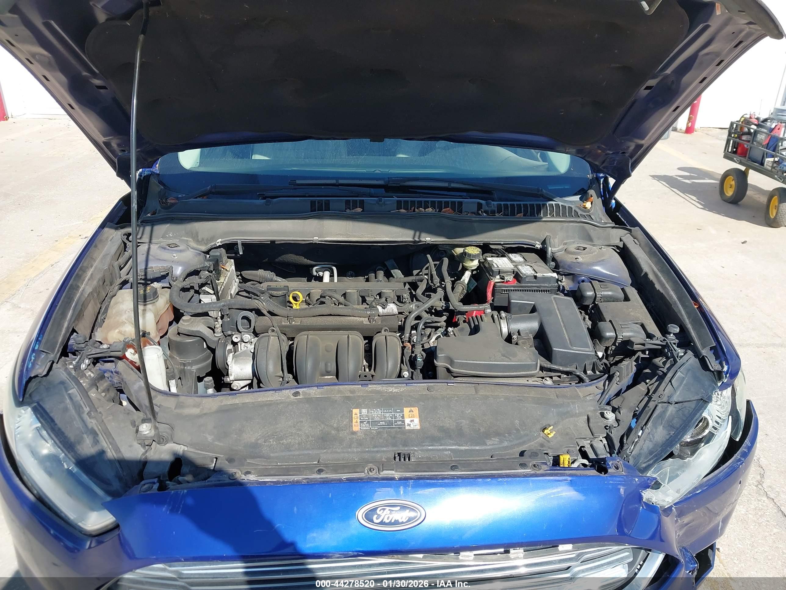 FORD FUSION image 10