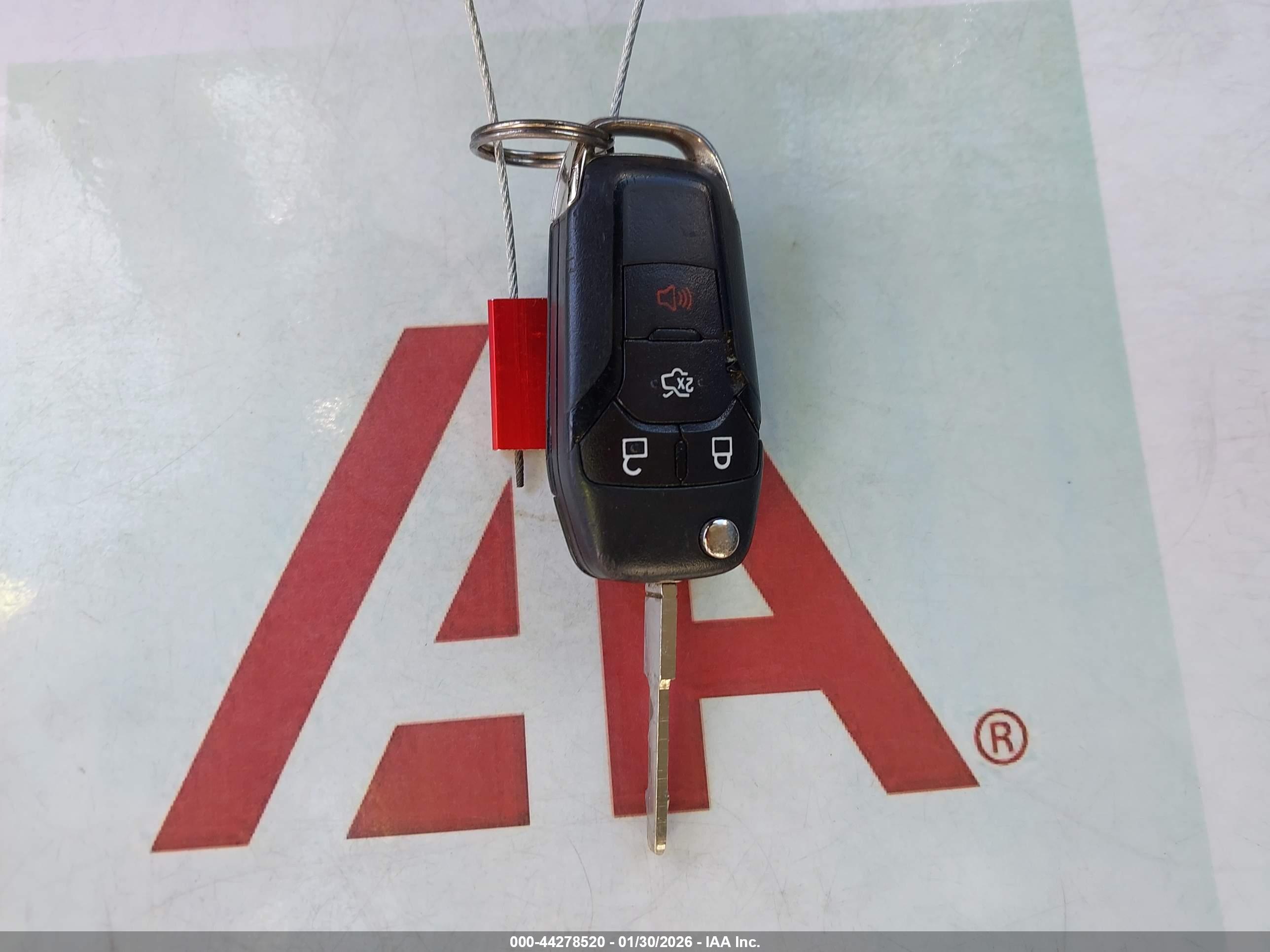 FORD FUSION image 11