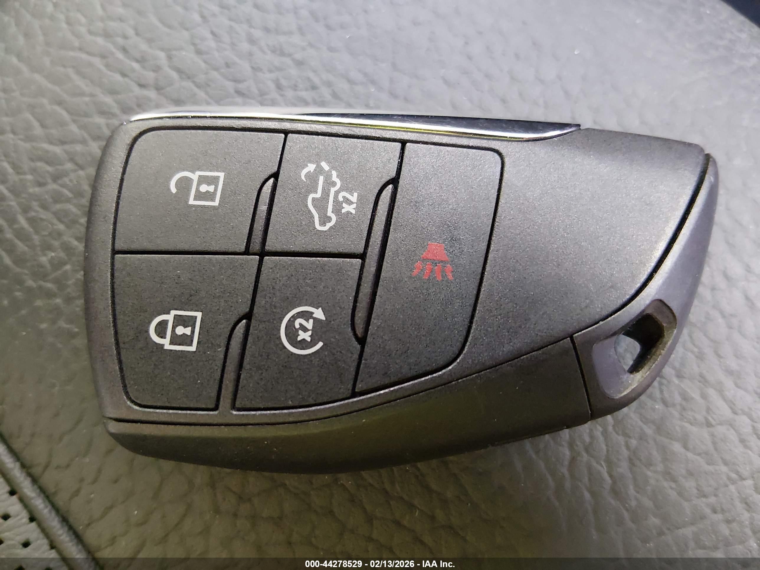 GMC SIERRA image 11