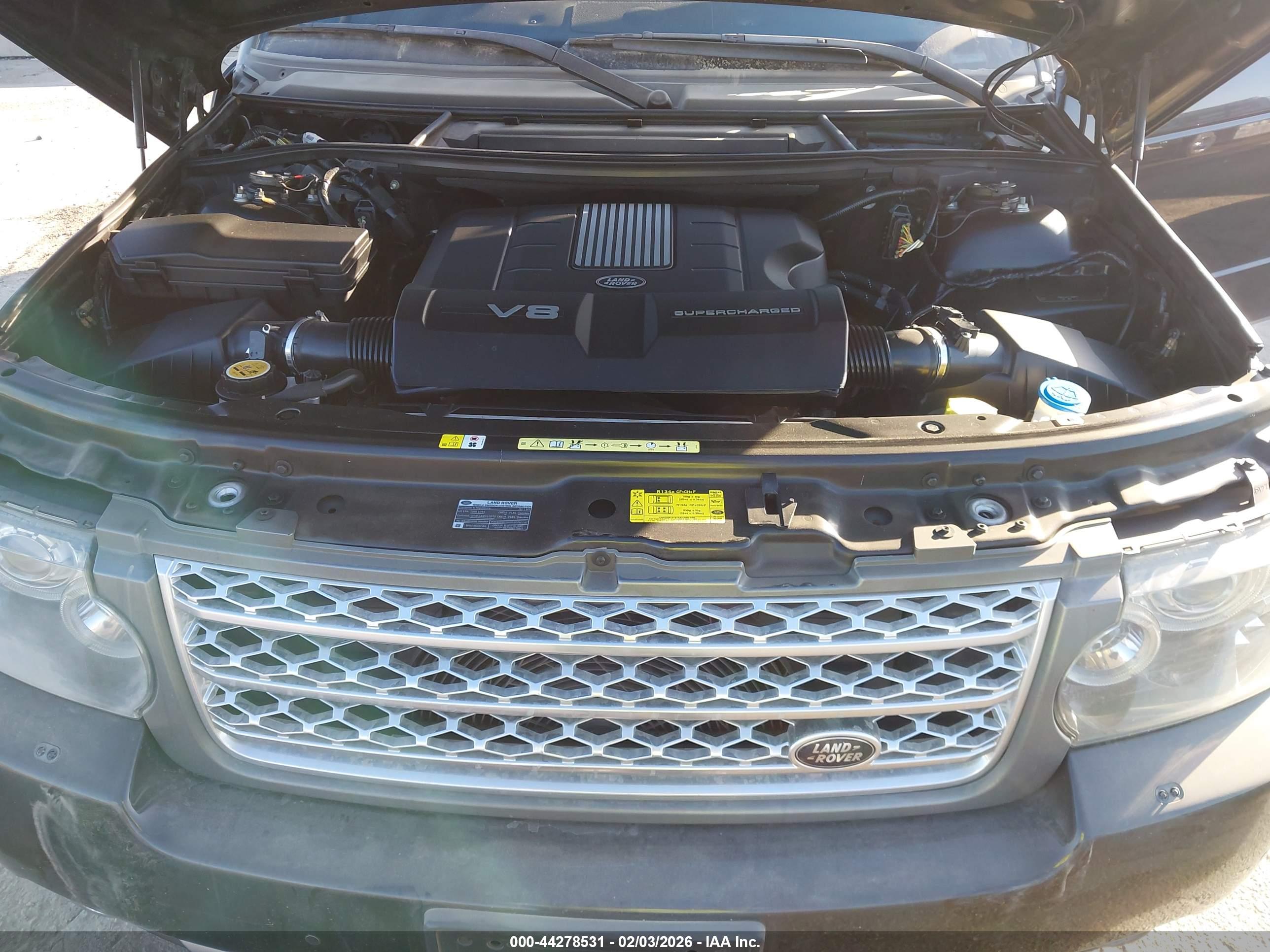 LAND ROVER image 10