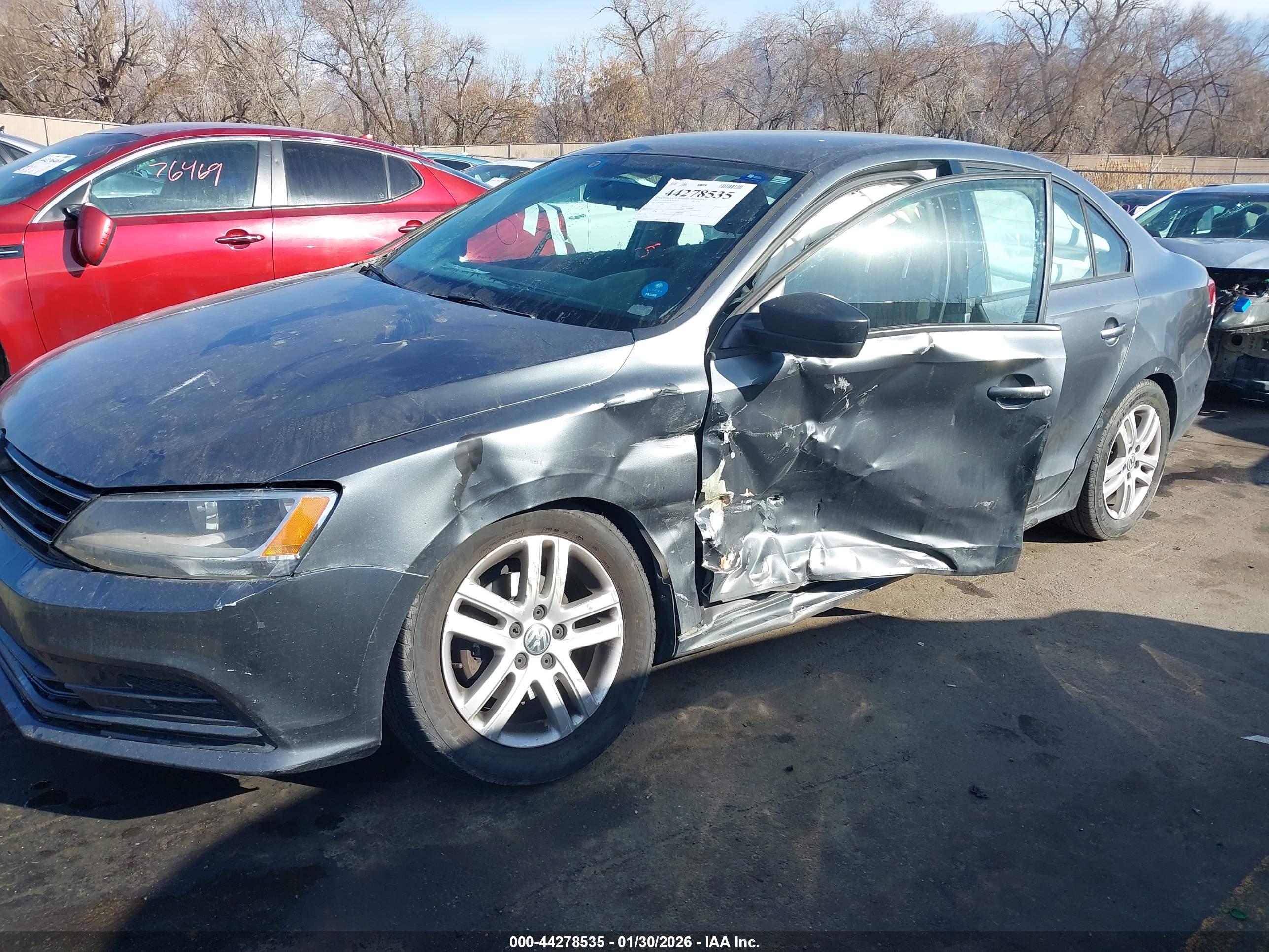VOLKSWAGEN JETTA image 6
