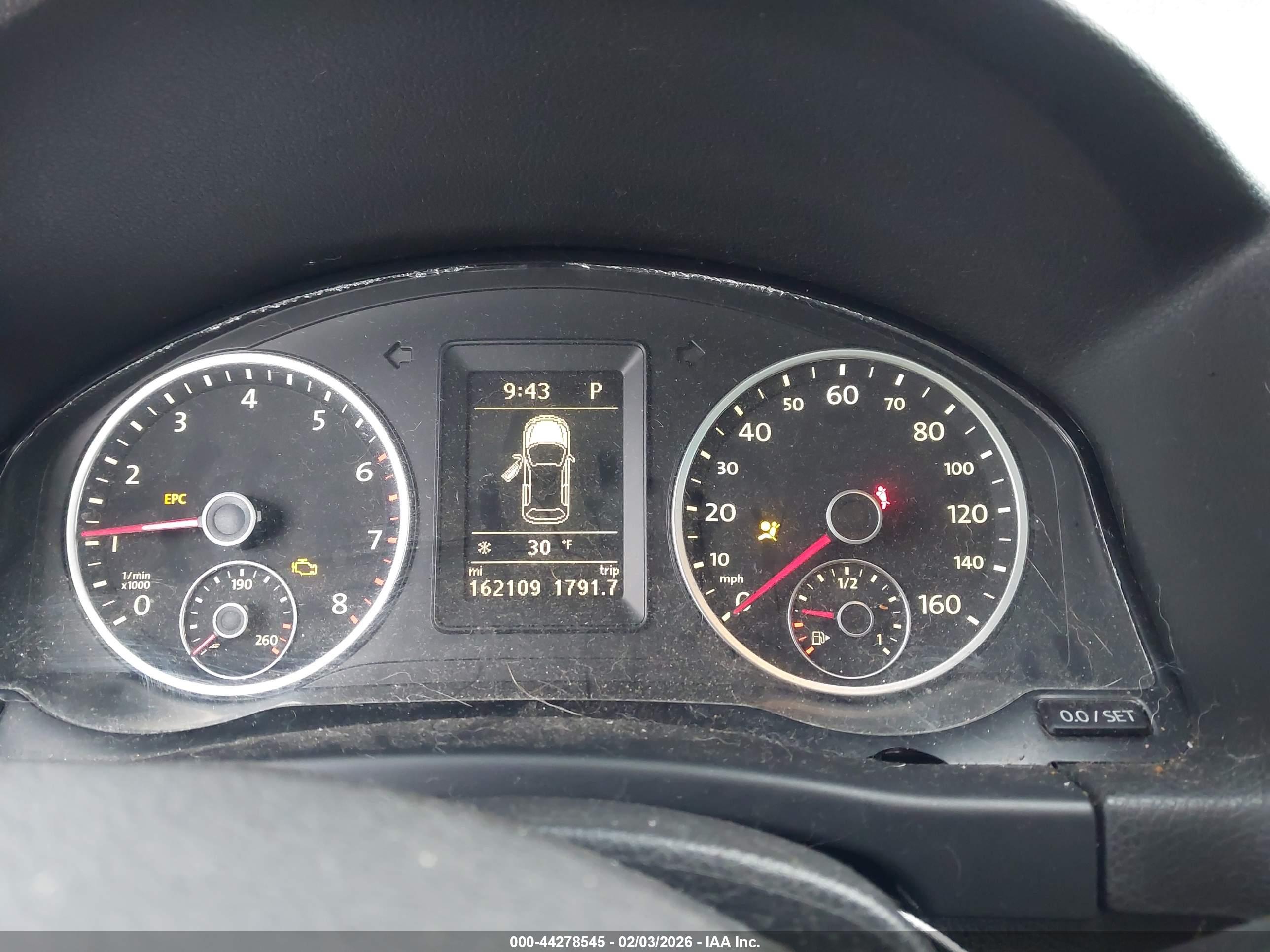 VOLKSWAGEN TIGUAN image 7