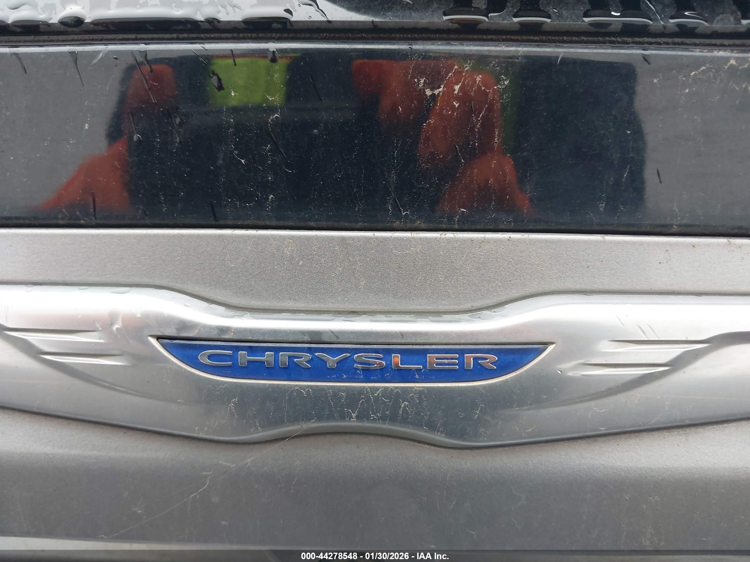 CHRYSLER PACIFICA image 6