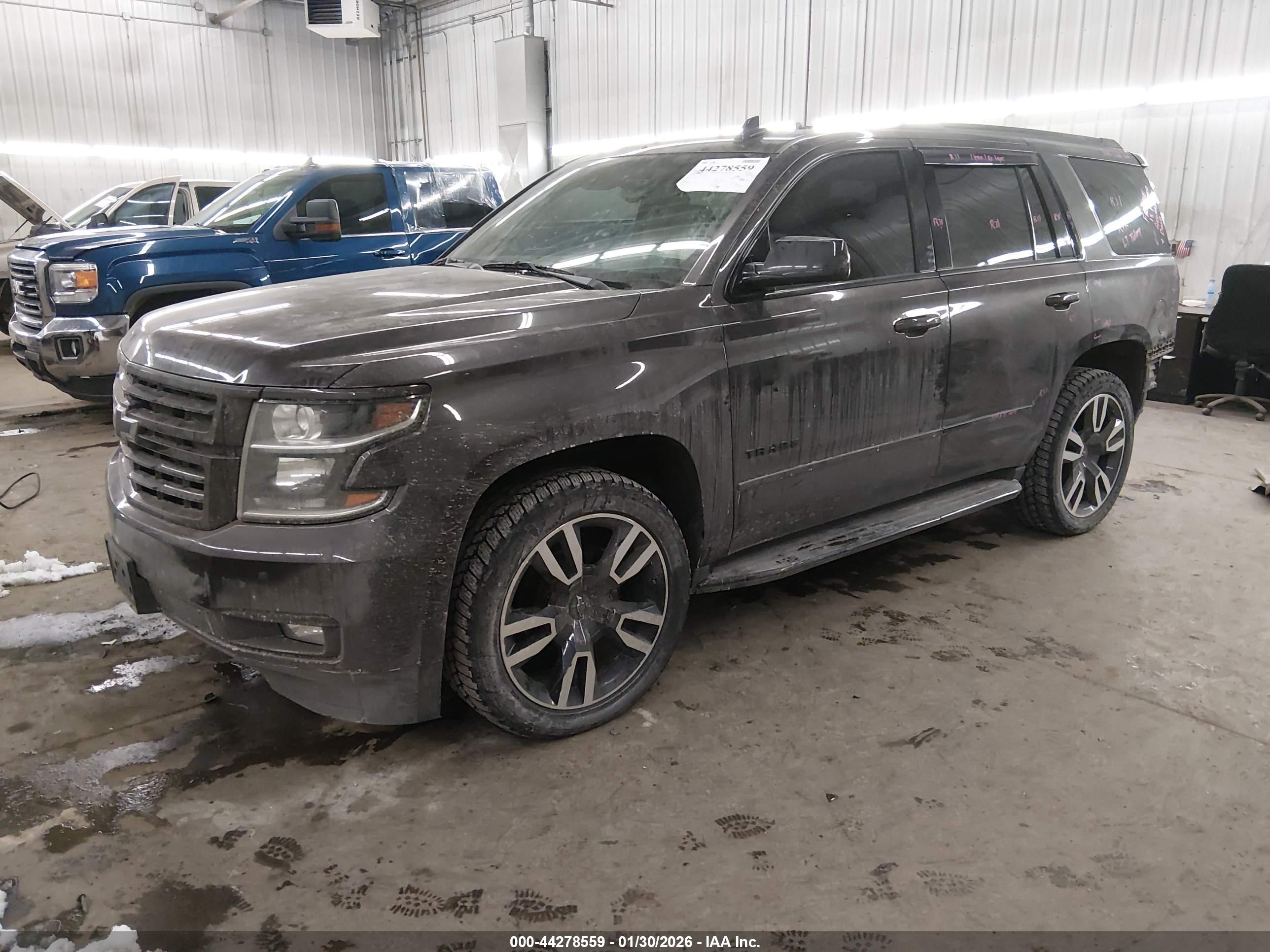 CHEVROLET TAHOE image 2