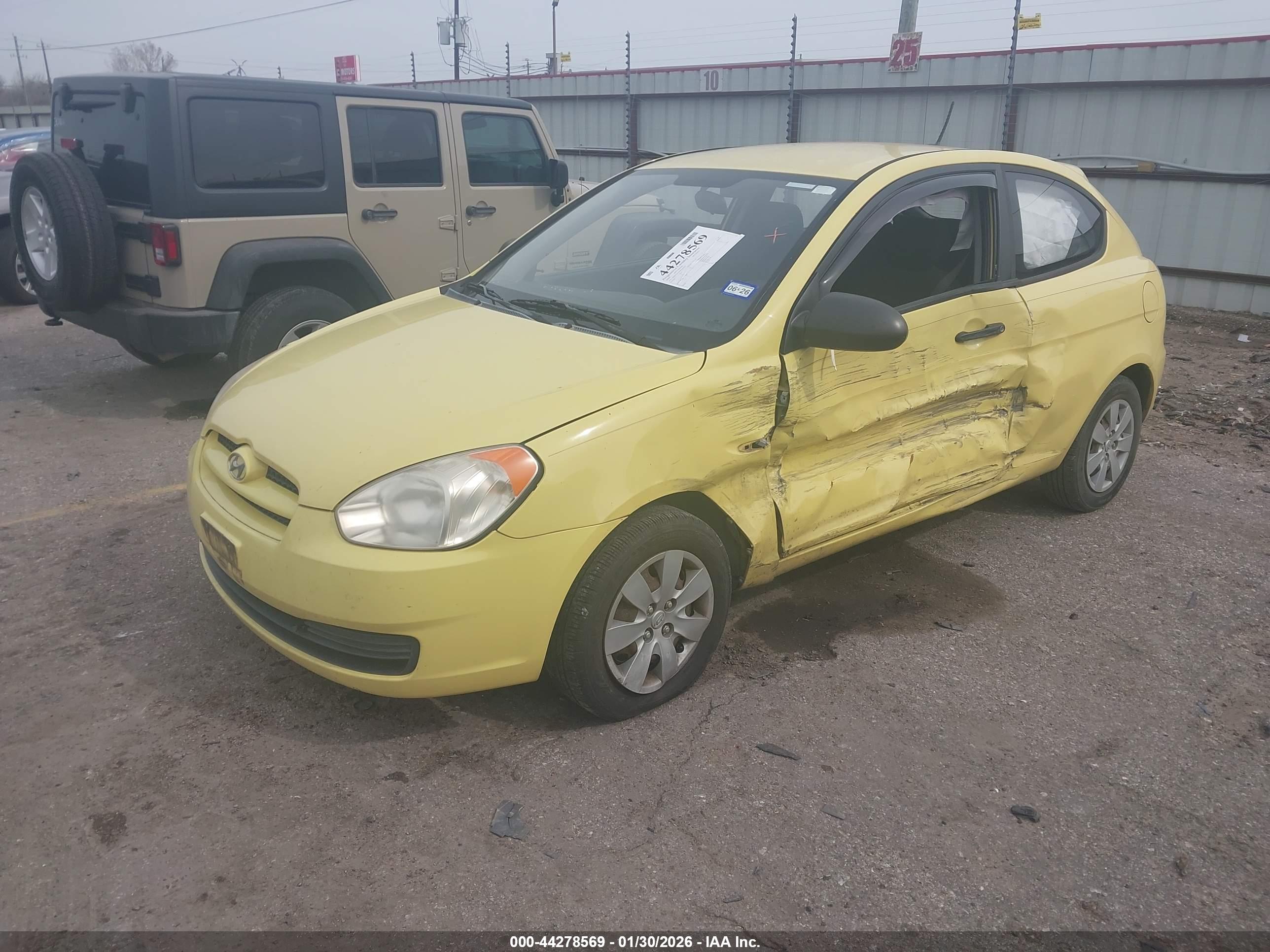 HYUNDAI ACCENT image 2