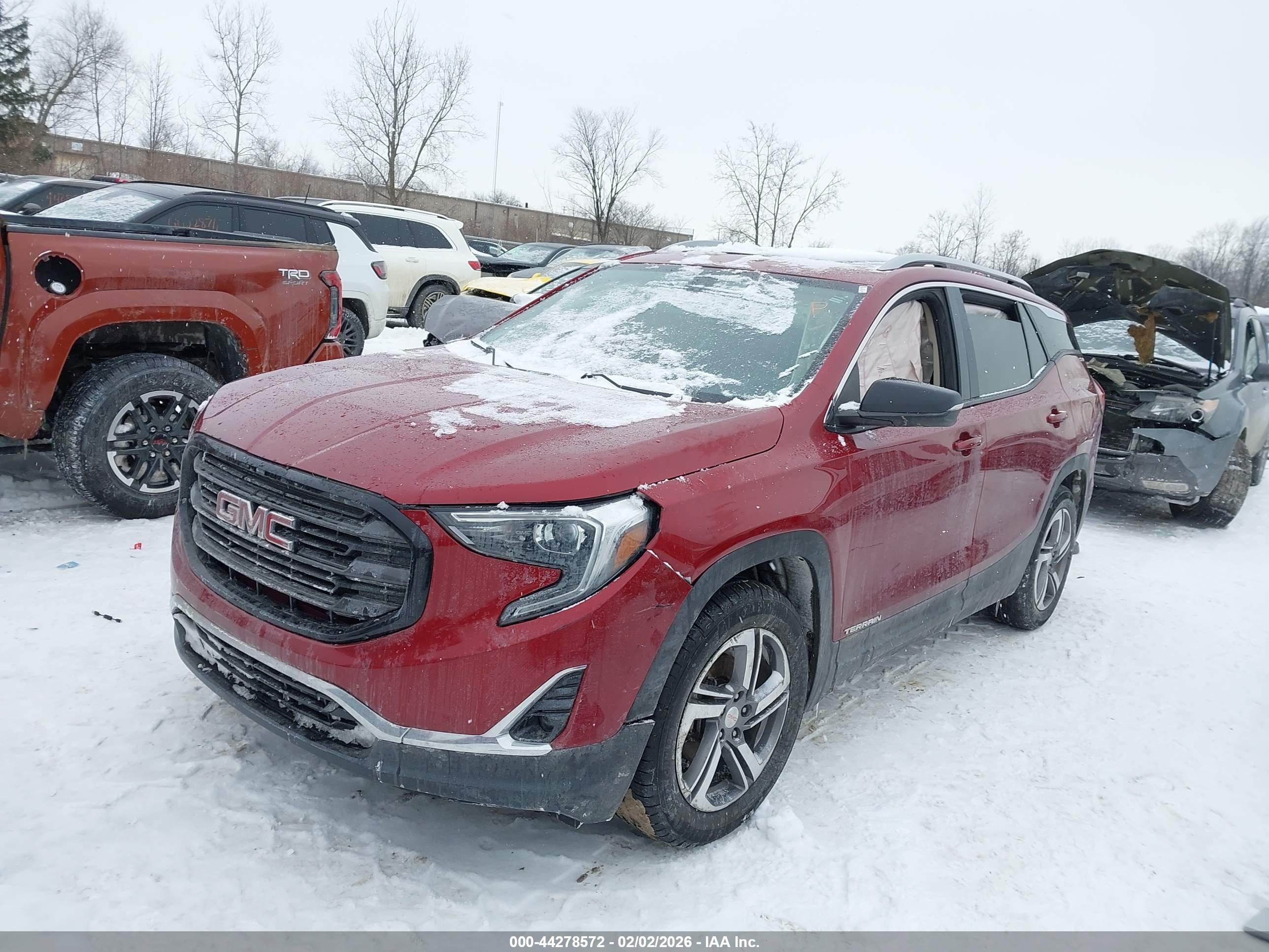 GMC TERRAIN image 2