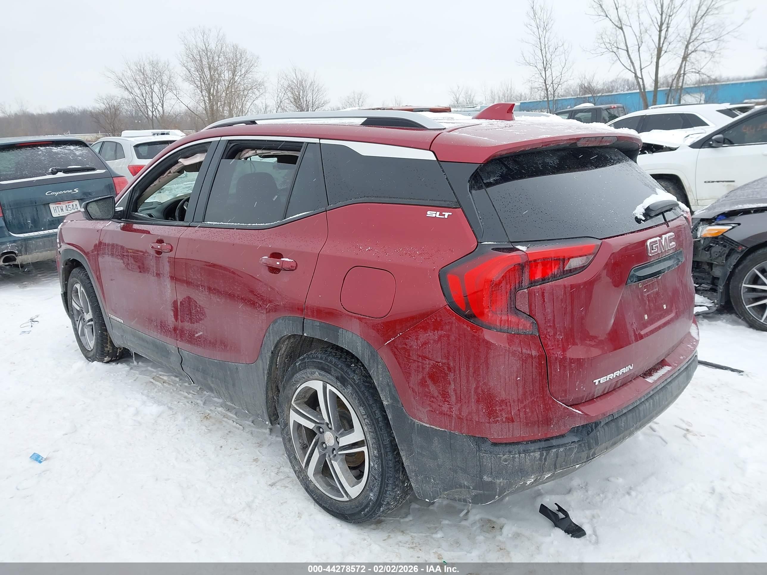 GMC TERRAIN image 3