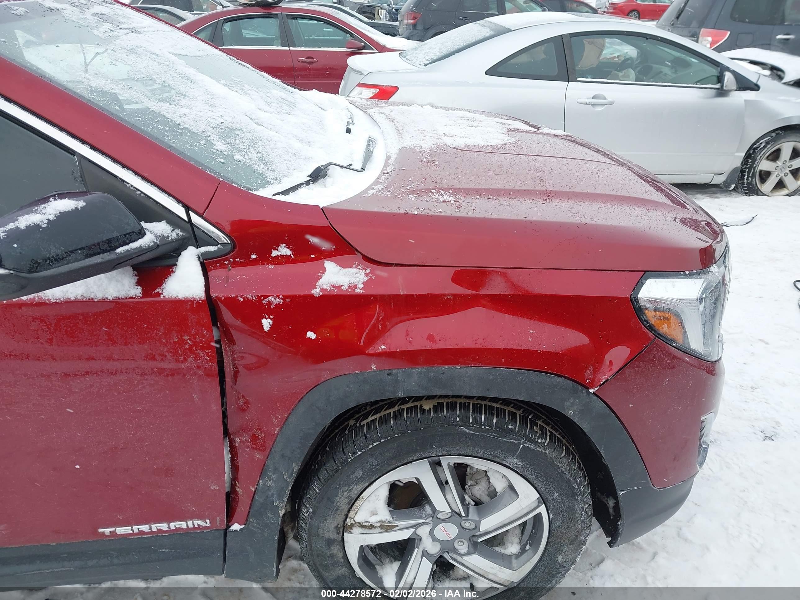 GMC TERRAIN image 6